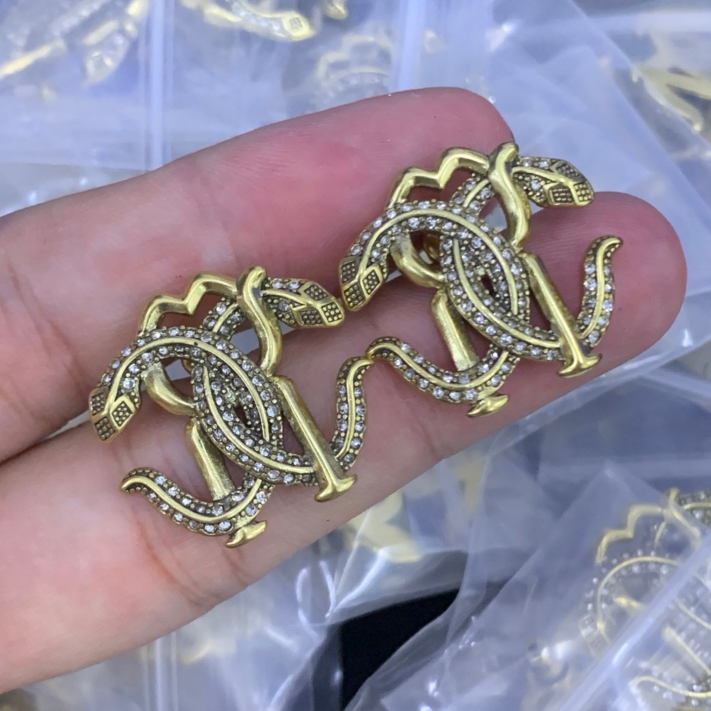 LuxluxHouse Low Price And High Quality Accessories Alexander McQueen