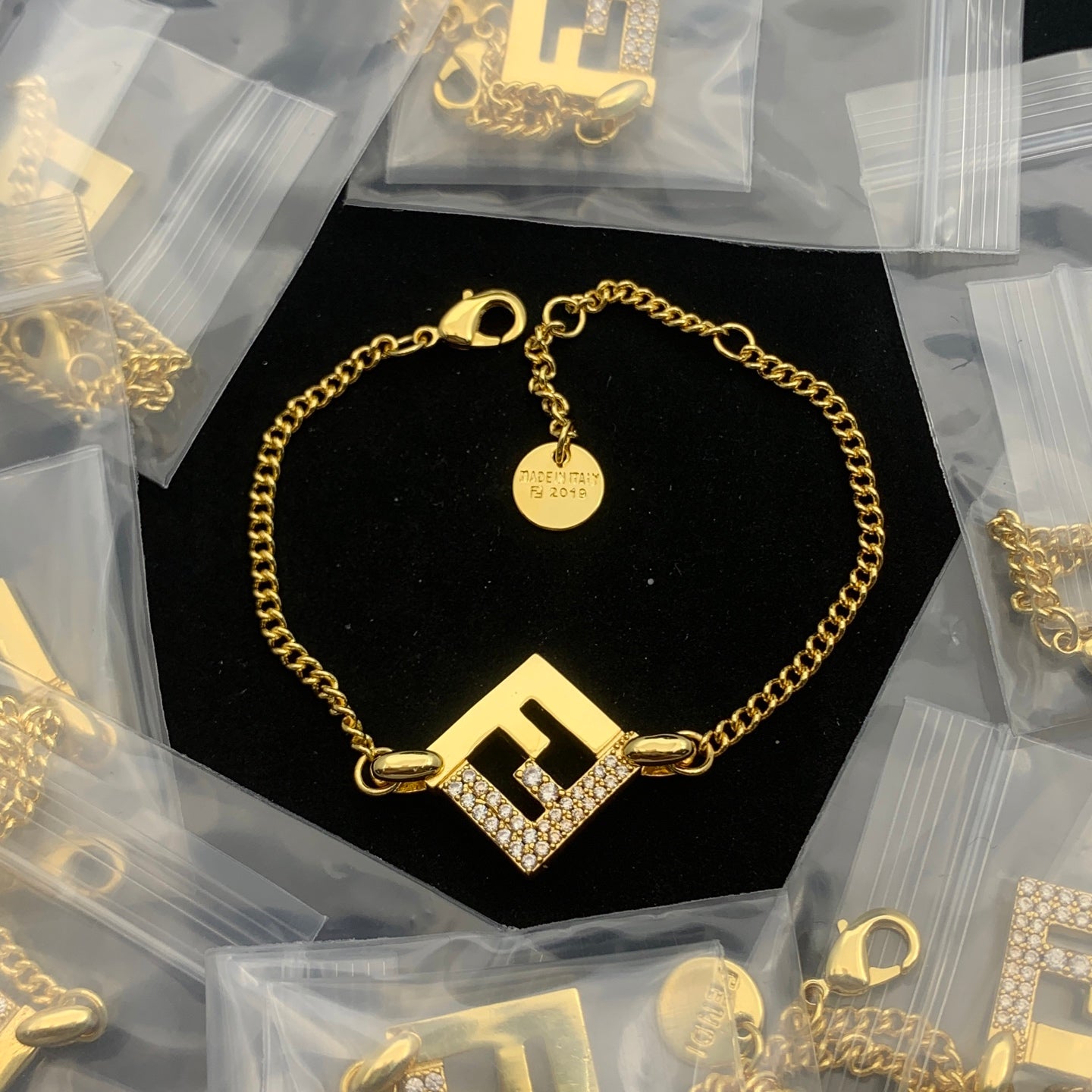 LuxluxHouse Low Price And High Quality Accessories Fendi