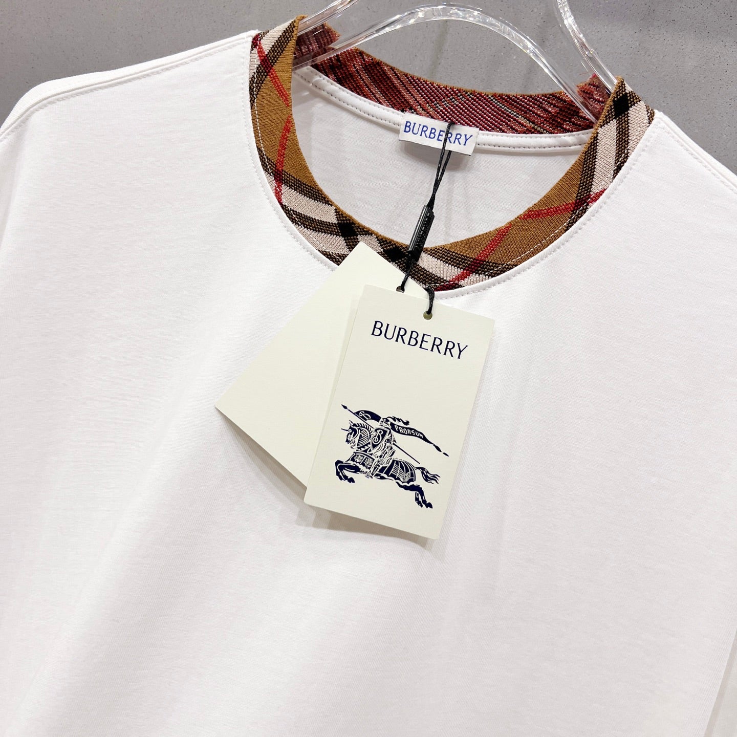 LuxluxHouse Best Quality Clothes Burberry T-shirt