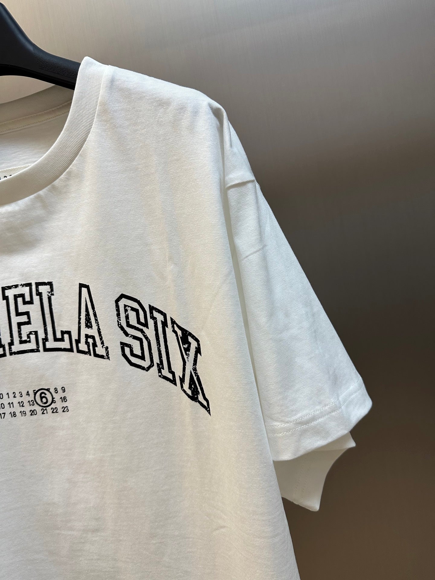 LuxluxHouse Best Quality Clothes T-shirt Chanel & Maison Margiela