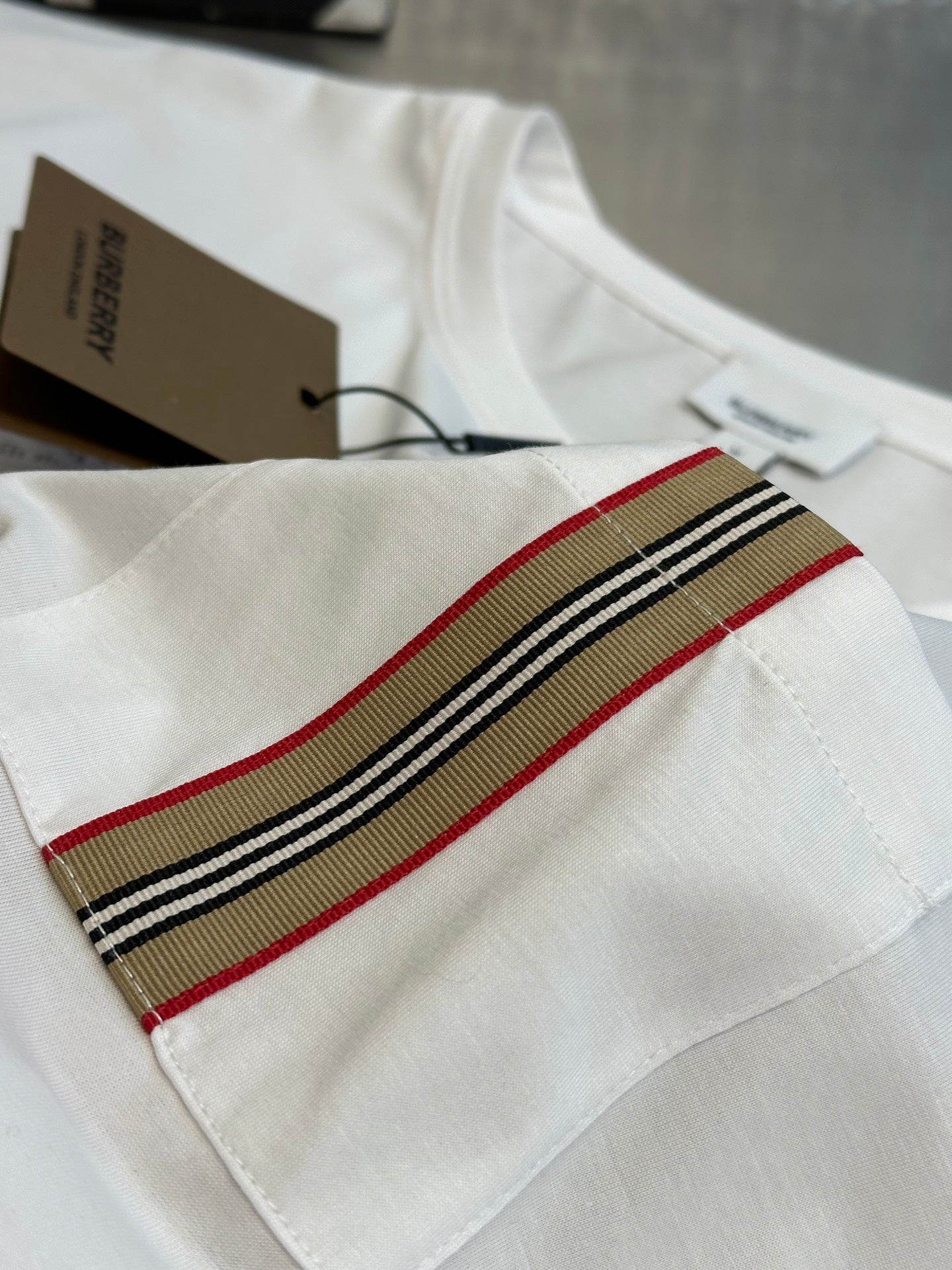 LuxluxHouse Best Quality Clothes Burberry T-shirt