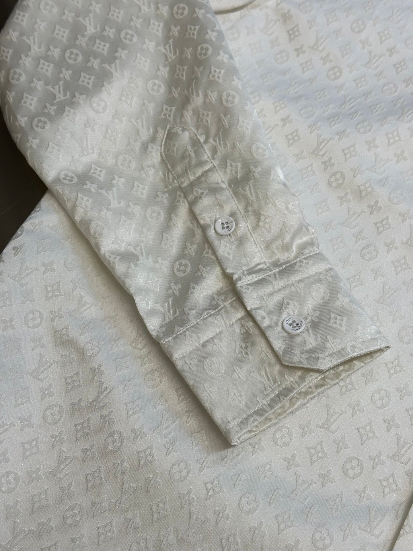 LuxluxHouse Best Quality Clothes Shirts&Polo Louis Vuitton