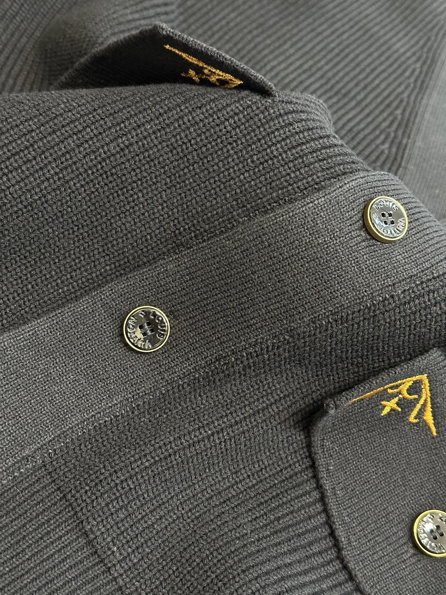 LuxluxHouse Best Quality Clothes Hoodie & Sweater Louis Vuitton