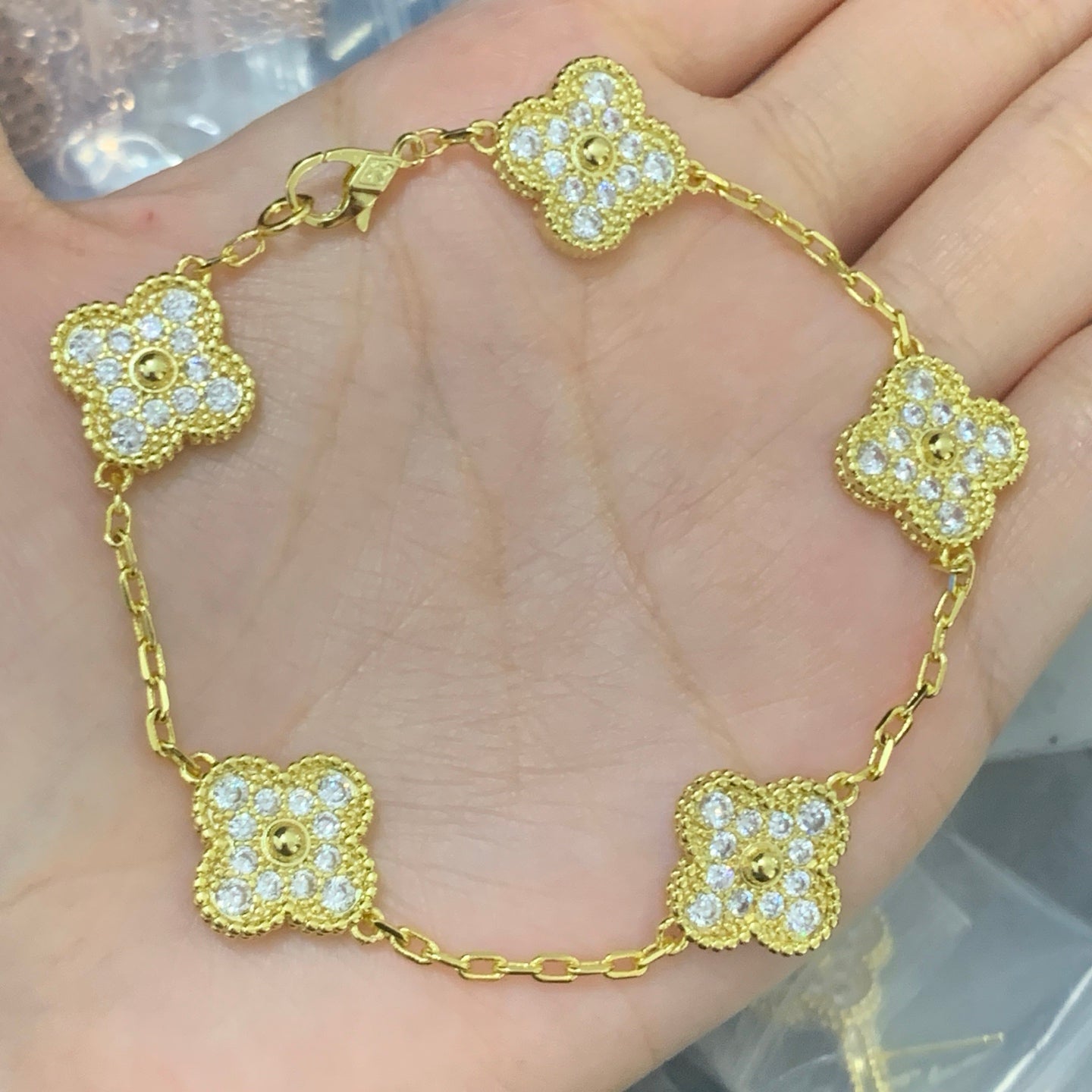 LuxluxHouse Low Price And High Quality Accessories Van Cleef & Arpels