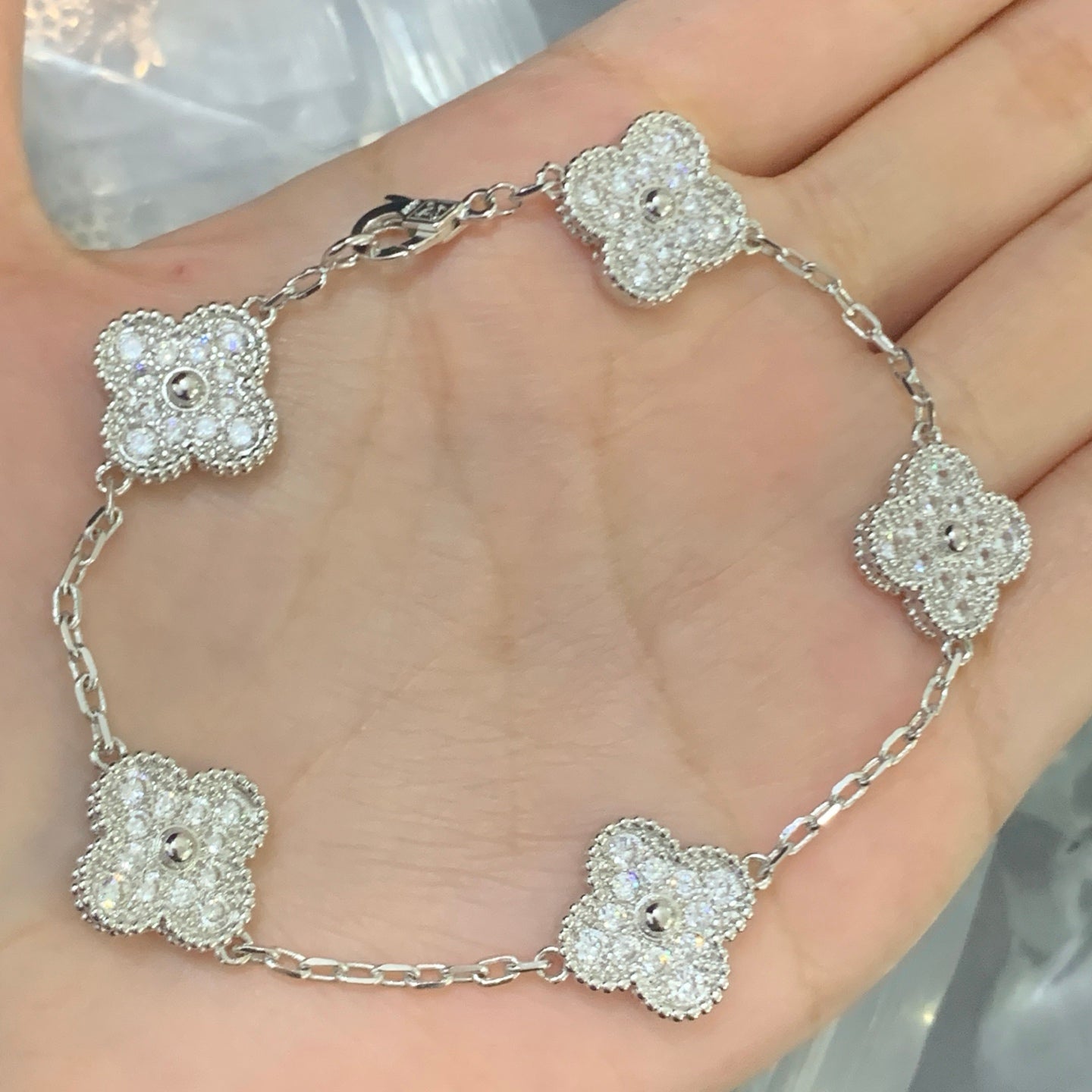 LuxluxHouse Low Price And High Quality Accessories Van Cleef & Arpels