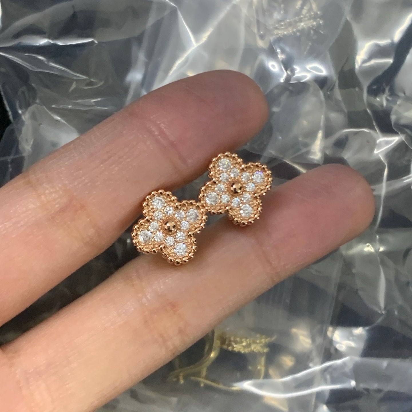 LuxluxHouse Low Price And High Quality Accessories Van Cleef & Arpels