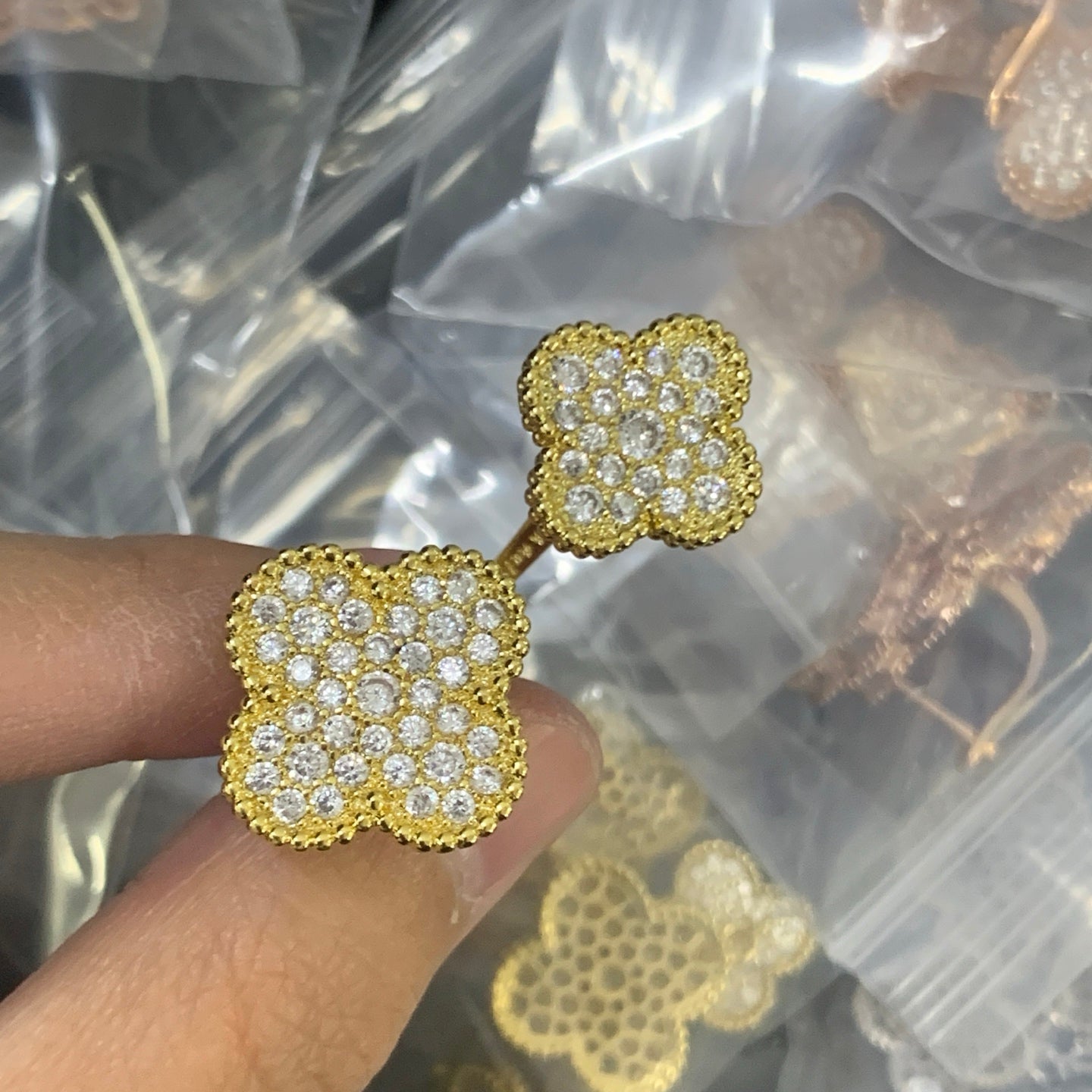 LuxluxHouse Low Price And High Quality Accessories Van Cleef & Arpels