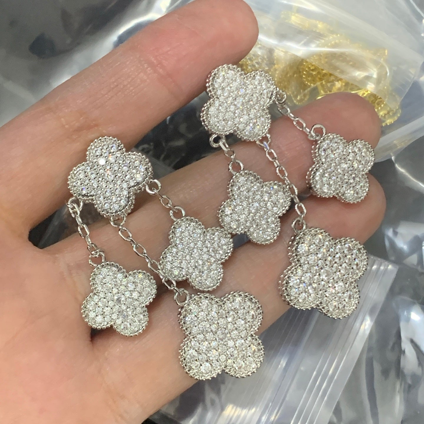 LuxluxHouse Low Price And High Quality Accessories Van Cleef & Arpels