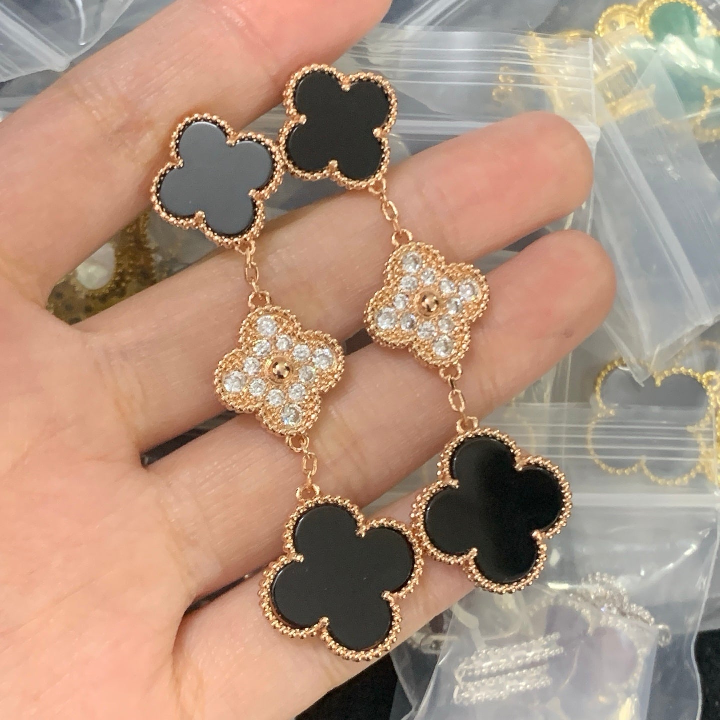 LuxluxHouse Low Price And High Quality Accessories Van Cleef & Arpels