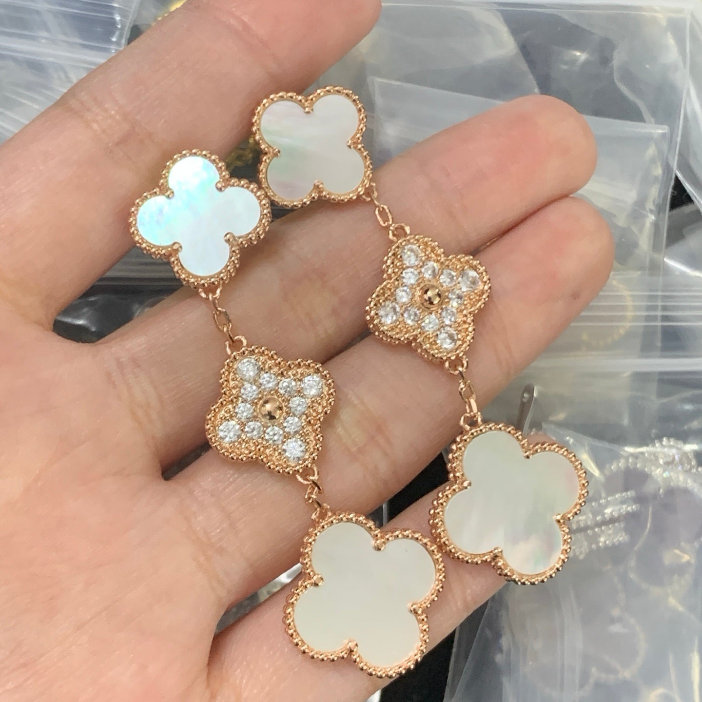 LuxluxHouse Low Price And High Quality Accessories Van Cleef & Arpels