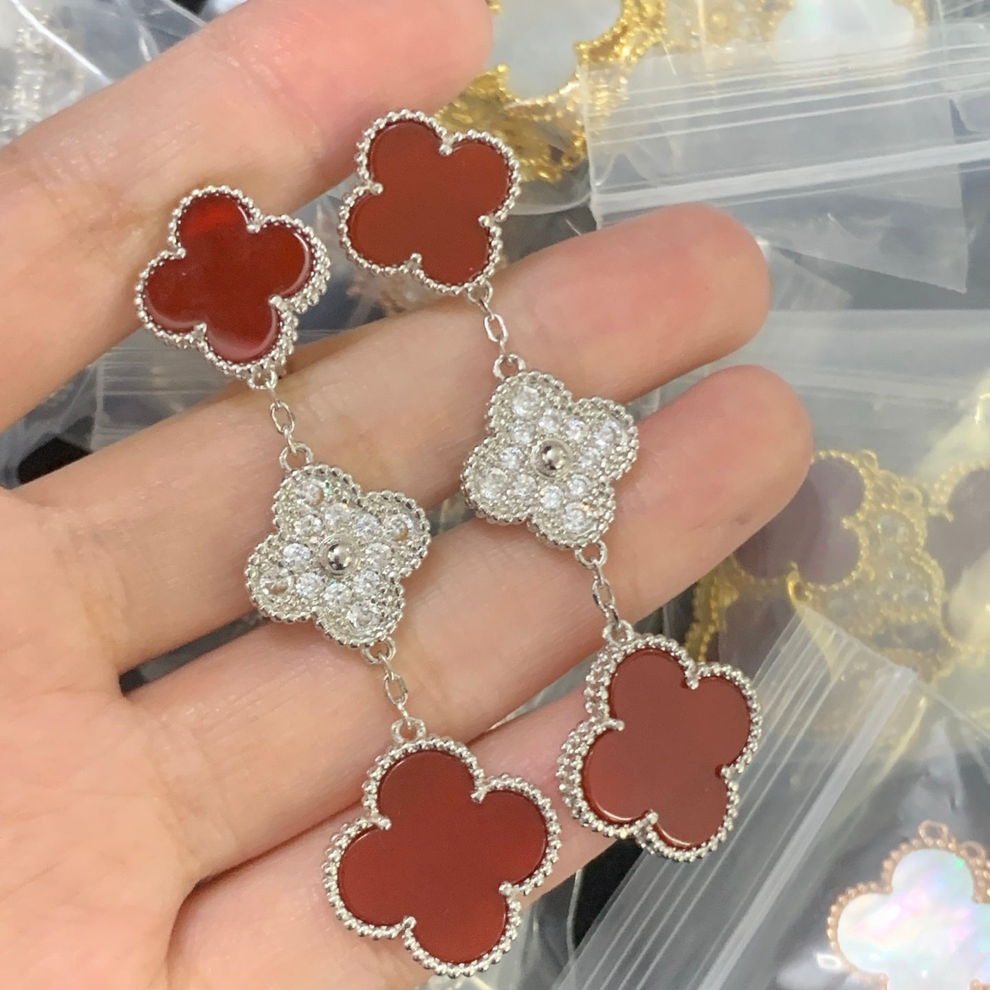 LuxluxHouse Low Price And High Quality Accessories Van Cleef & Arpels