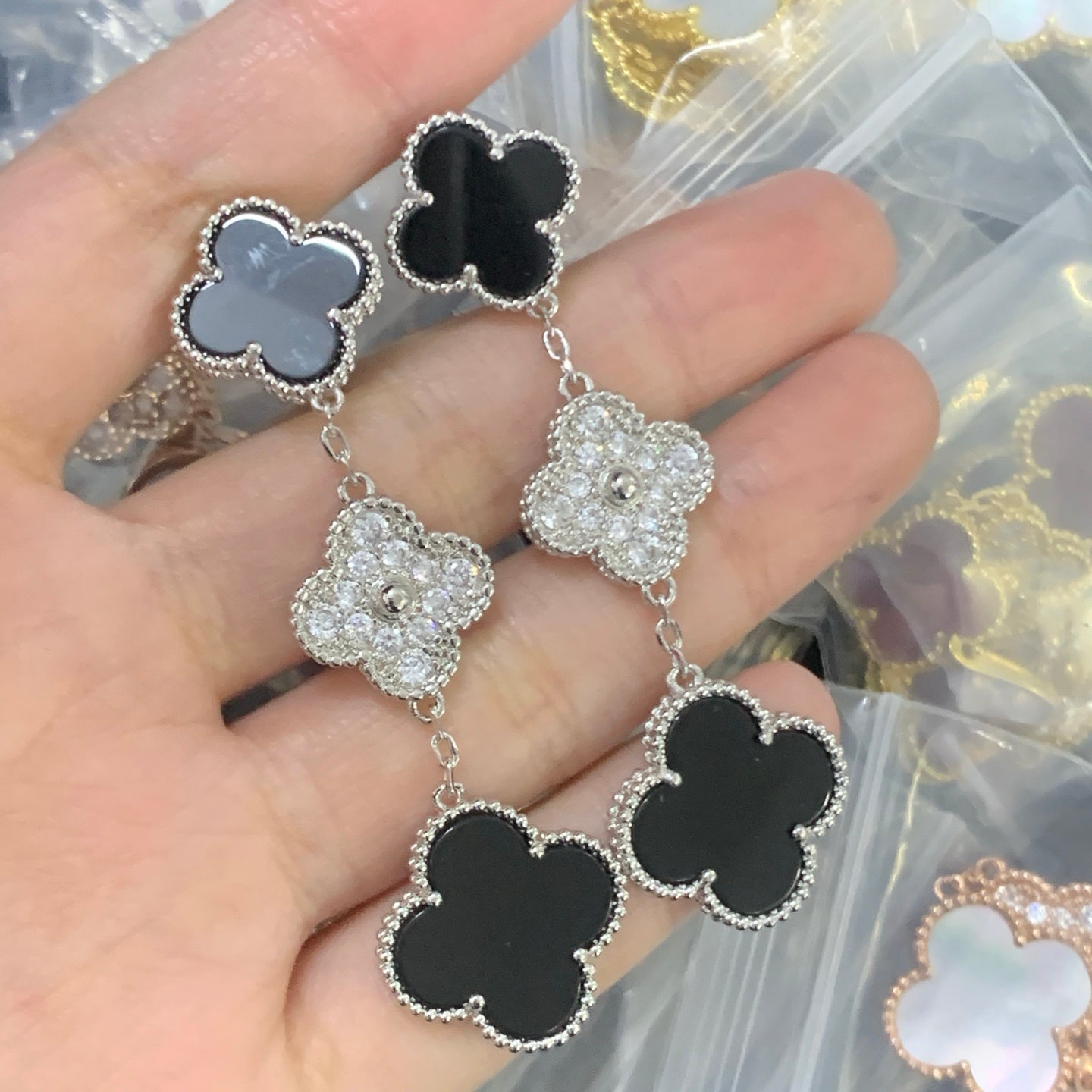 LuxluxHouse Low Price And High Quality Accessories Van Cleef & Arpels