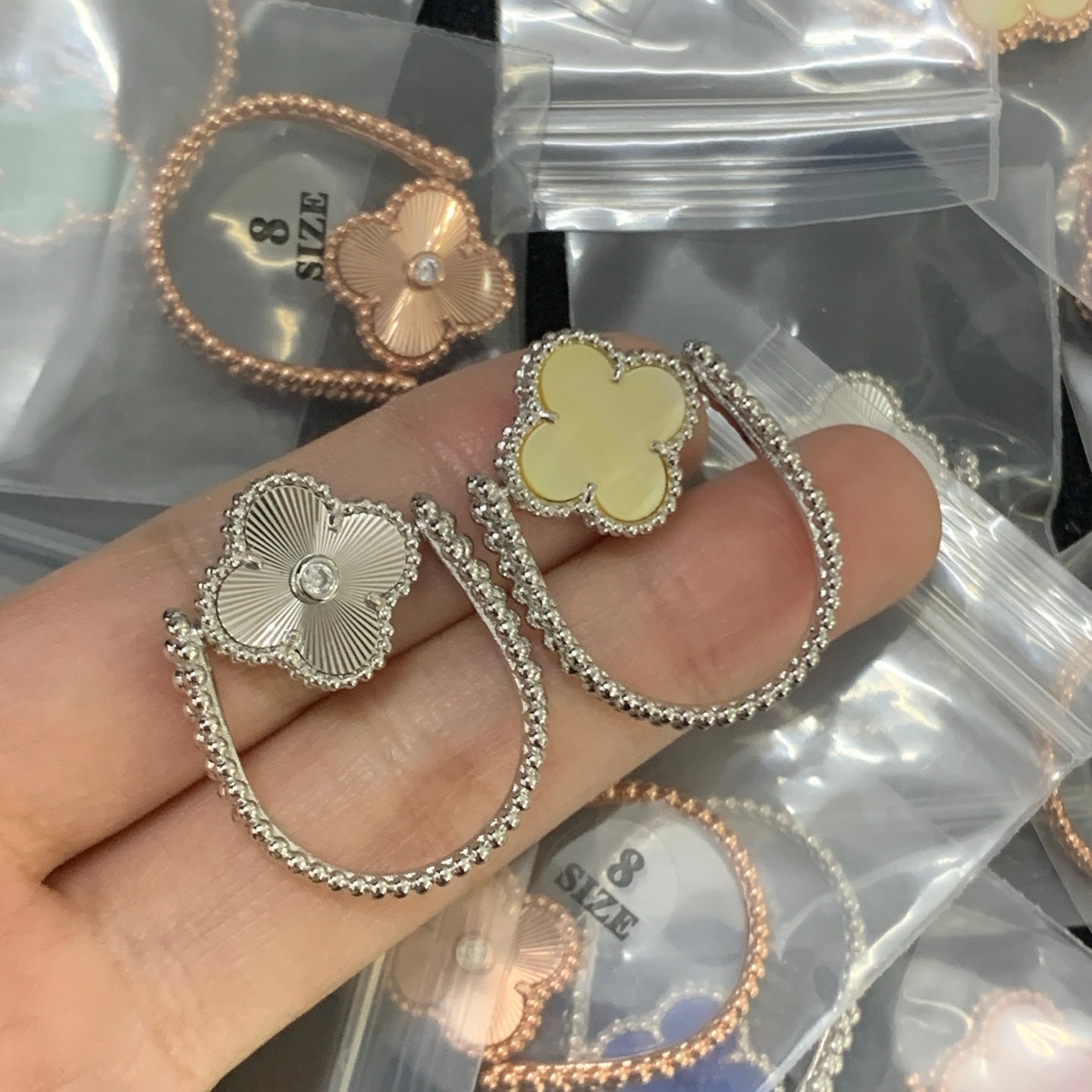 LuxluxHouse Low Price And High Quality Accessories Van Cleef & Arpels
