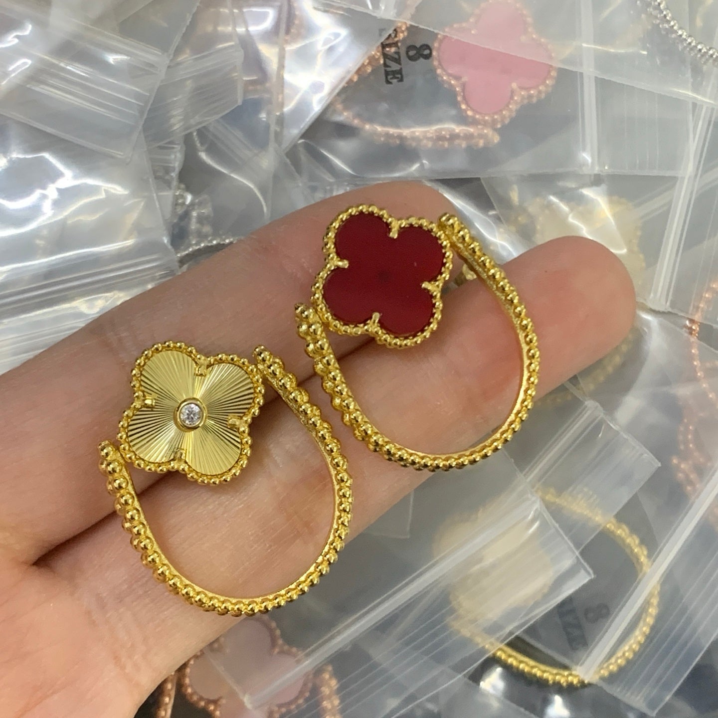 LuxluxHouse Low Price And High Quality Accessories Van Cleef & Arpels