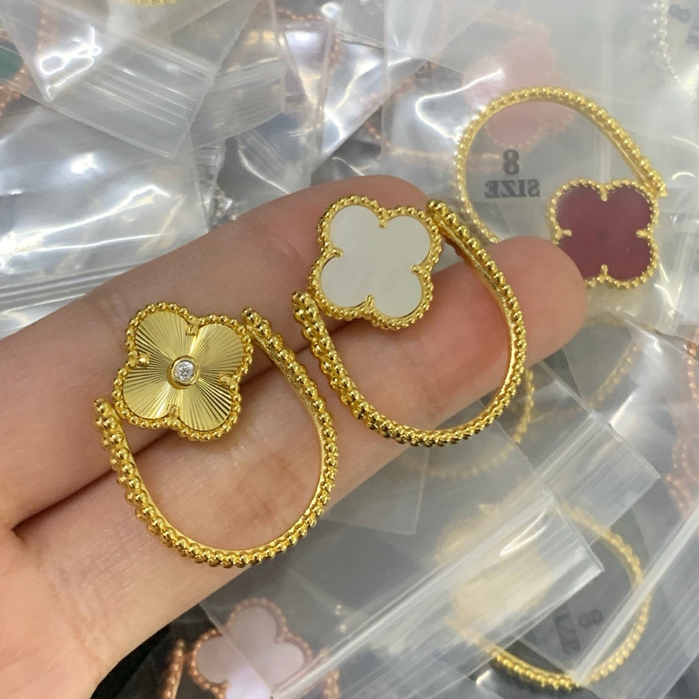 LuxluxHouse Low Price And High Quality Accessories Van Cleef & Arpels