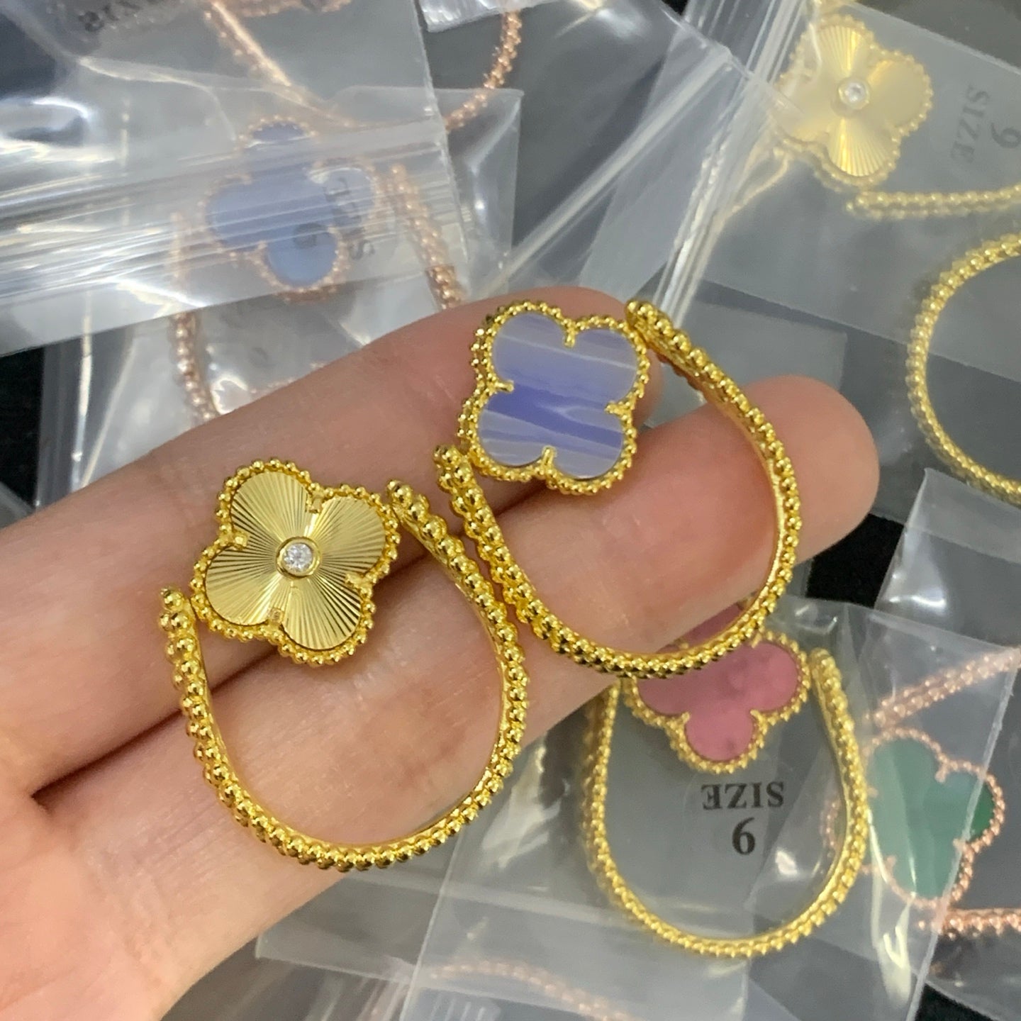 LuxluxHouse Low Price And High Quality Accessories Van Cleef & Arpels