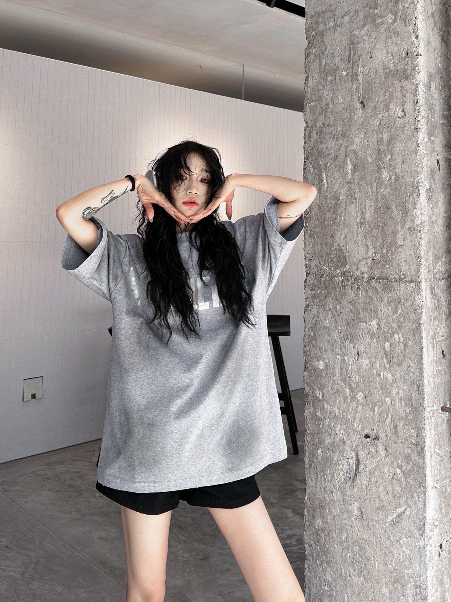 LuxluxHouse Best Quality Clothes Balenciaga T-shirt