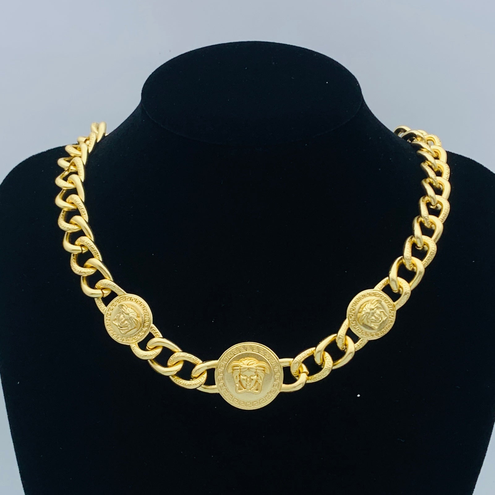 LuxluxHouse Low Price And High Quality Accessories Versace