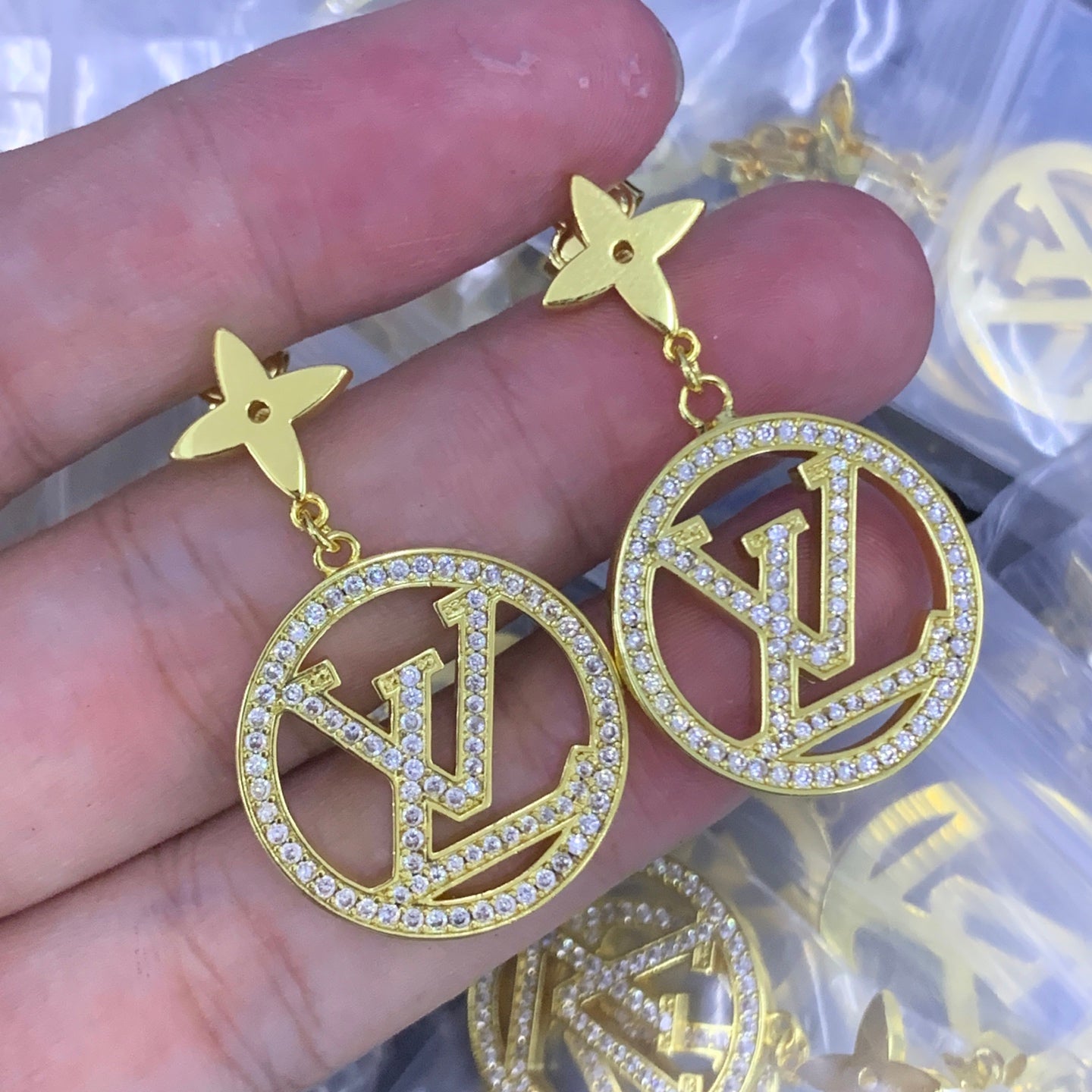LuxluxHouse Low Price And High Quality Accessories Louis Vuitton