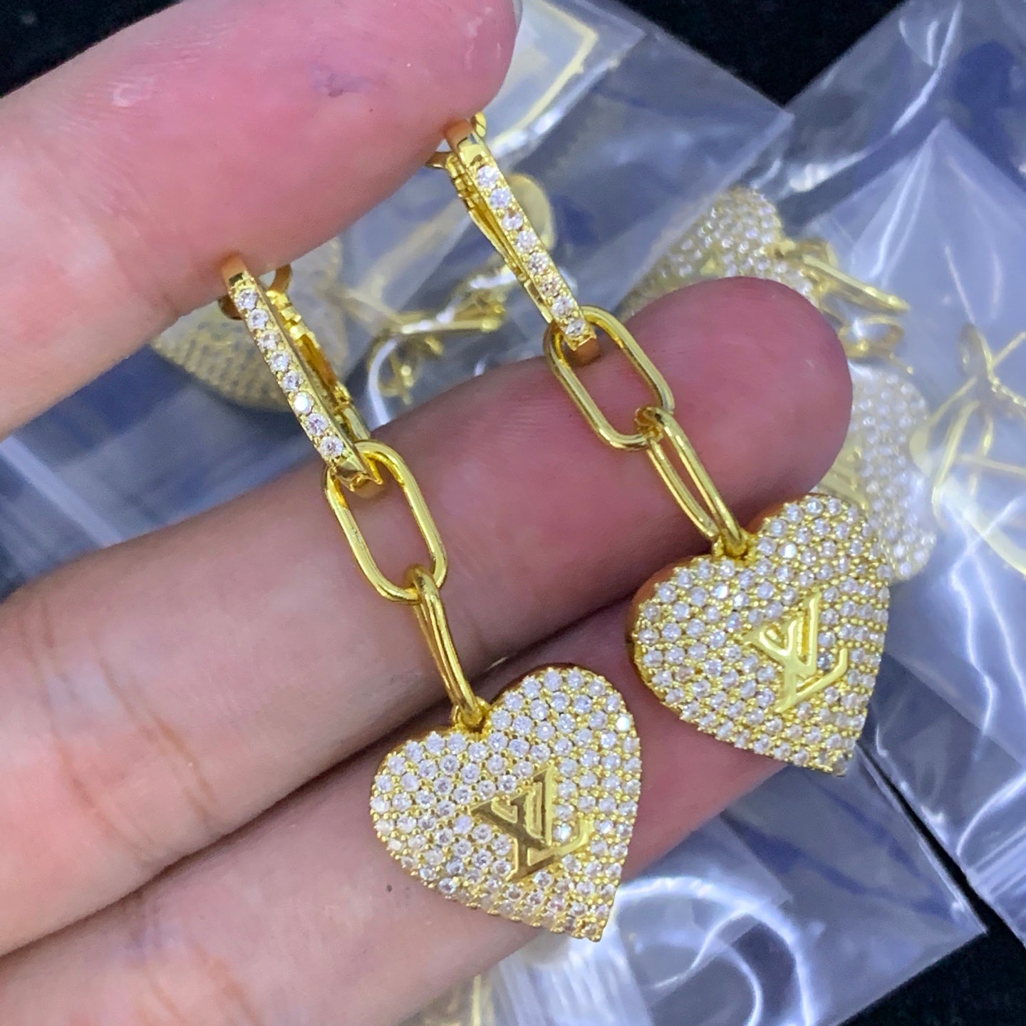 LuxluxHouse Low Price And High Quality Accessories Louis Vuitton