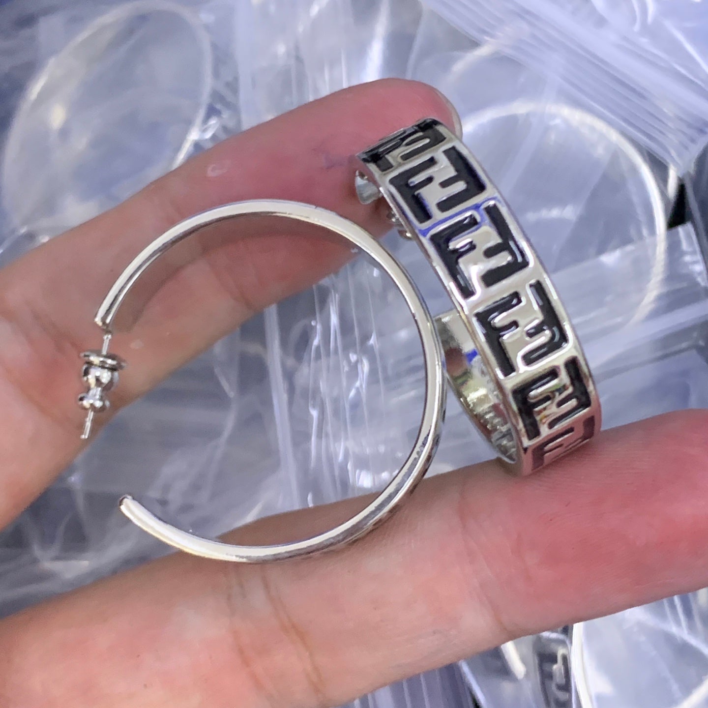 LuxluxHouse Low Price And High Quality Accessories Fendi