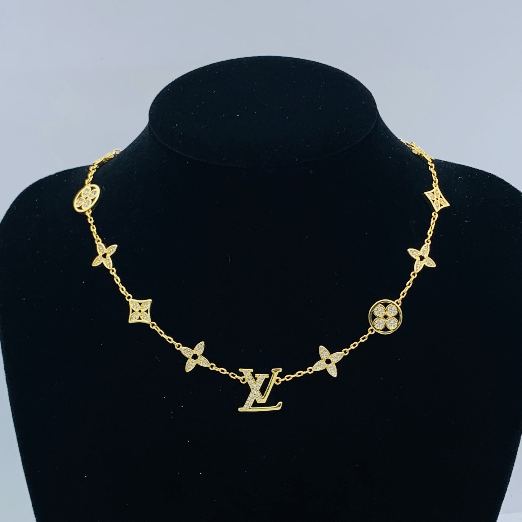 LuxluxHouse Low Price And High Quality Accessories Louis Vuitton