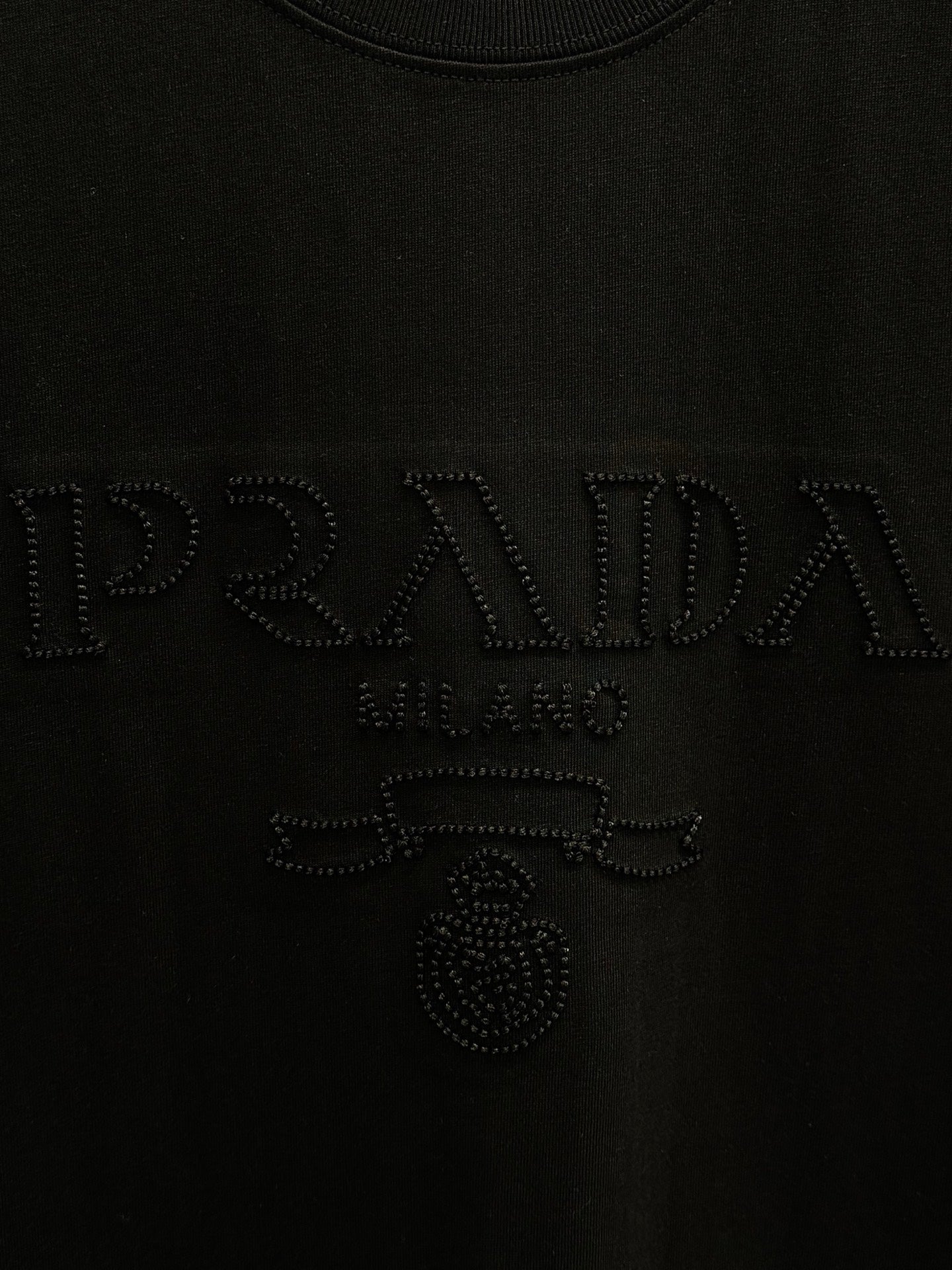 LuxluxHouse Best Quality Clothes T-shirt Prada
