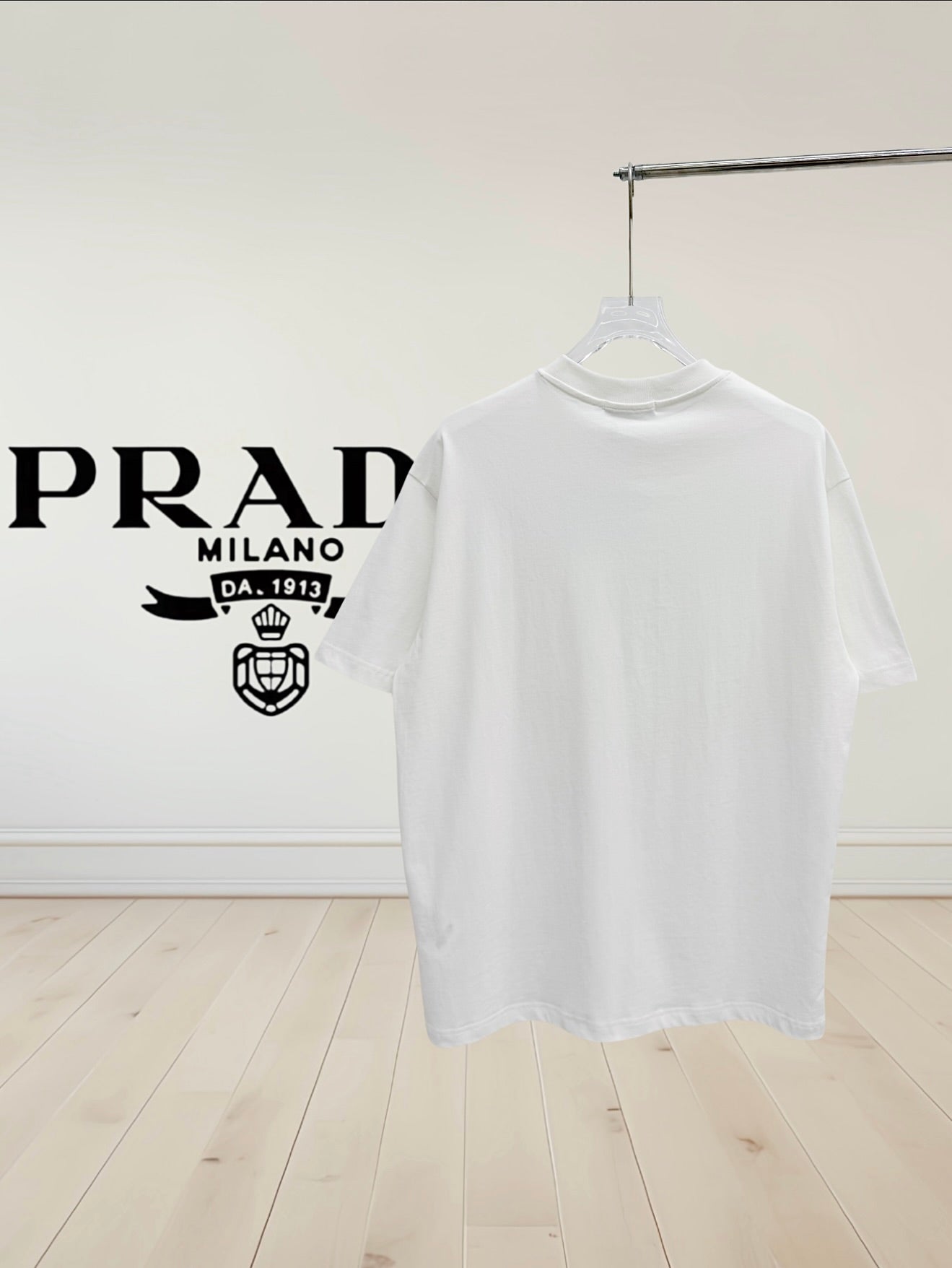 LuxluxHouse Best Quality Clothes T-shirt Prada