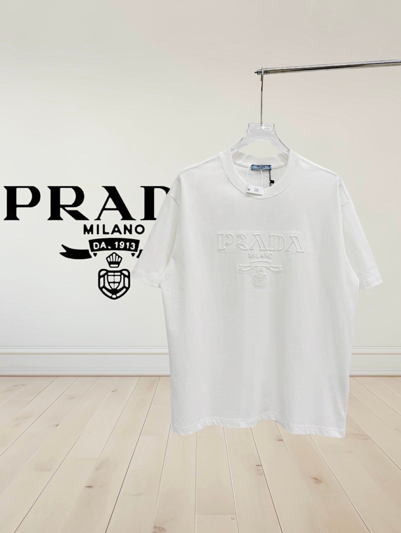 LuxluxHouse Best Quality Clothes T-shirt Prada