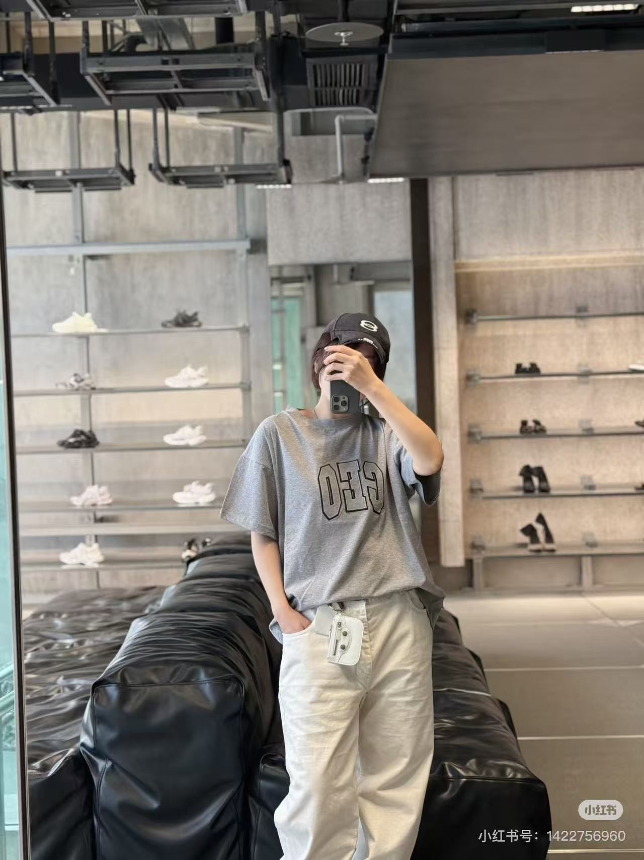 LuxluxHouse Best Quality Clothes Balenciaga T-shirt