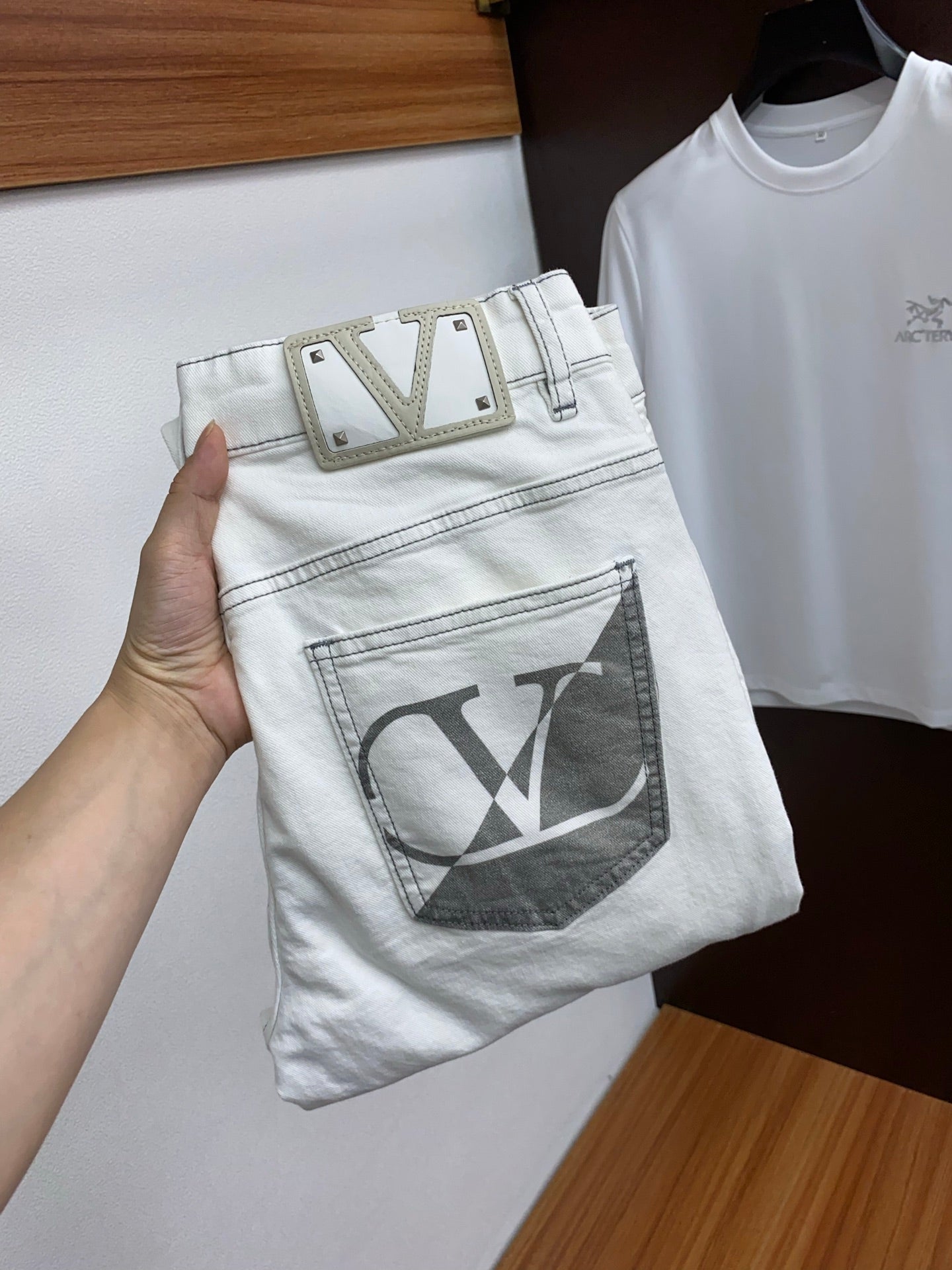 LuxluxHouse Best Quality Clothes Valentino Pants