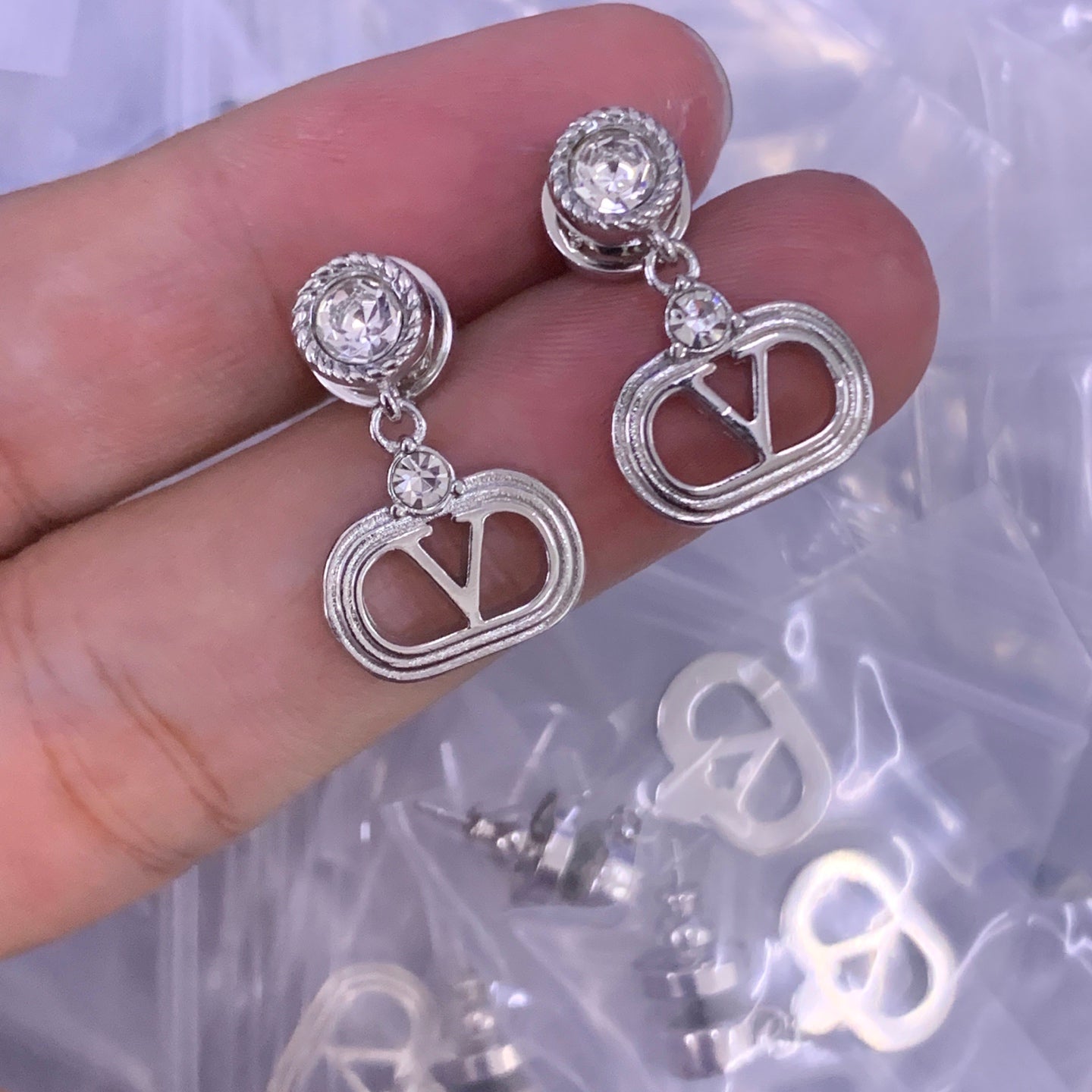 LuxluxHouse Low Price And High Quality Accessories Valentino