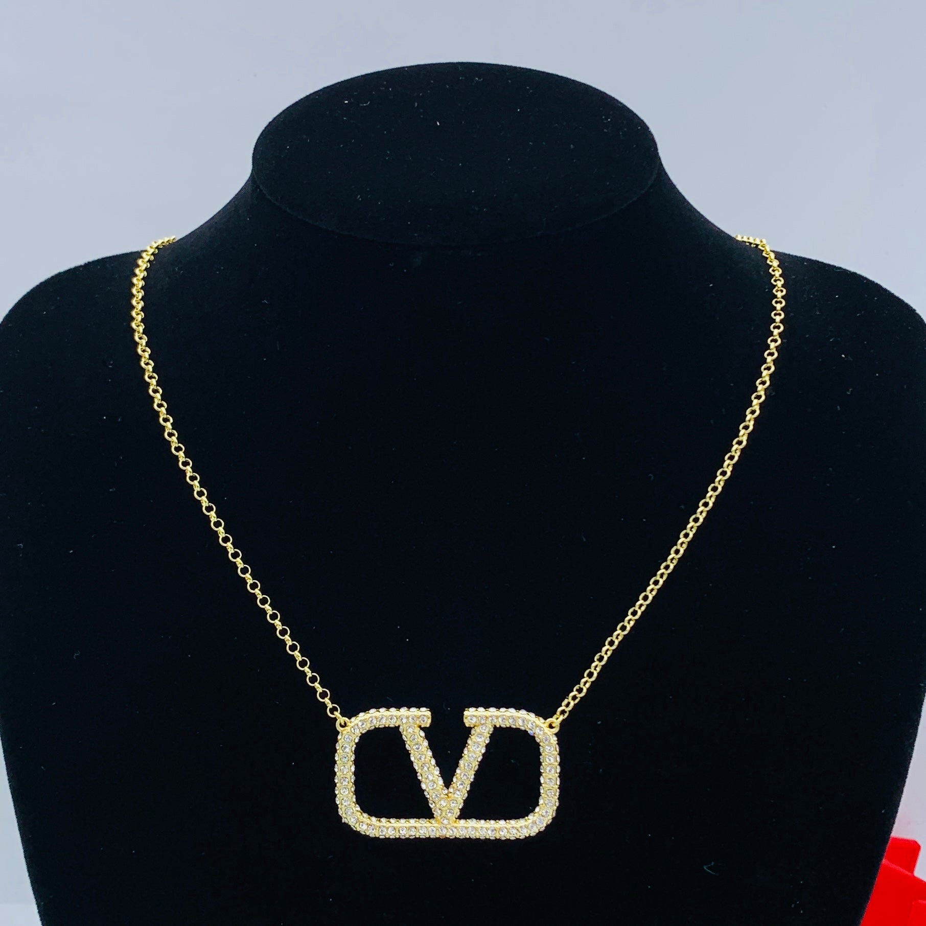 LuxluxHouse Low Price And High Quality Accessories Valentino