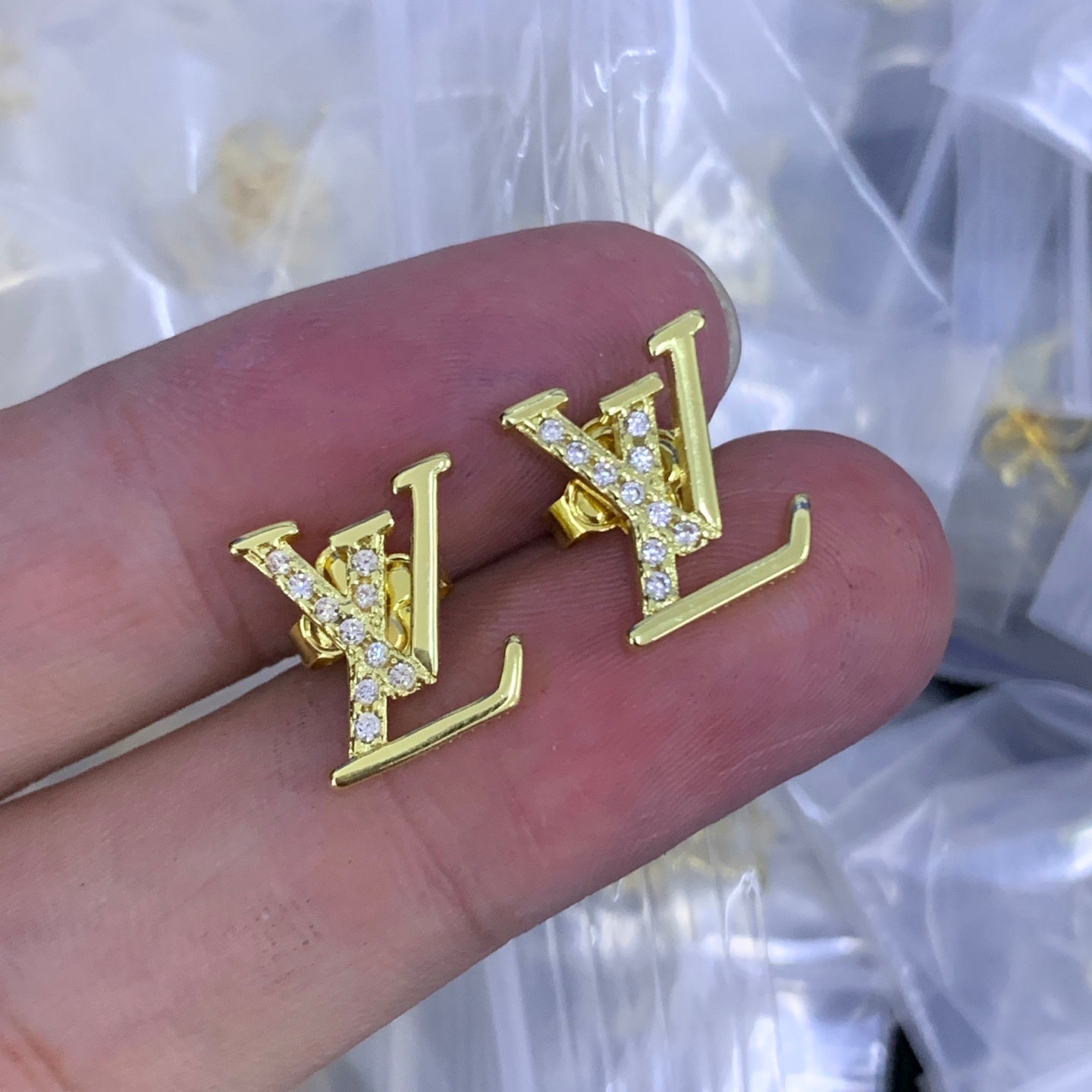 LuxluxHouse Low Price And High Quality Accessories Louis Vuitton