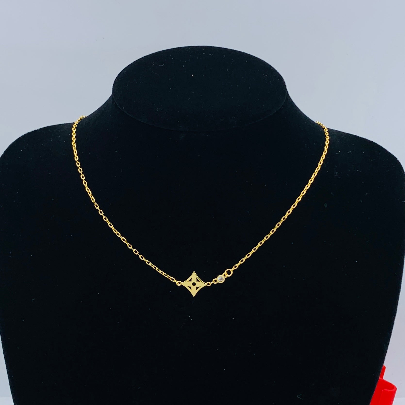 LuxluxHouse Low Price And High Quality Accessories Louis Vuitton