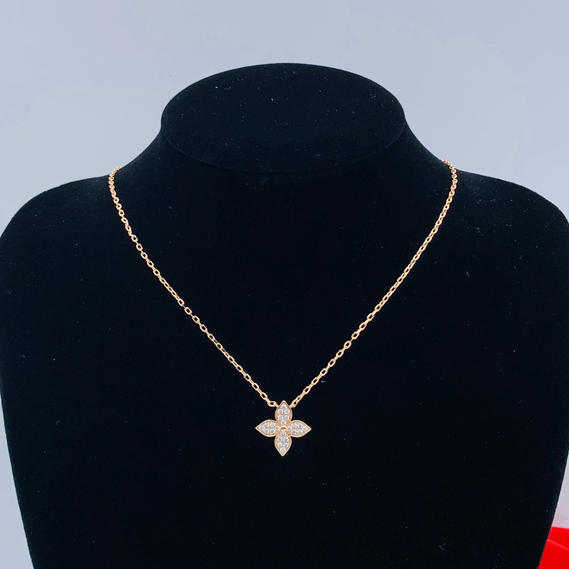 LuxluxHouse Low Price And High Quality Accessories Louis Vuitton