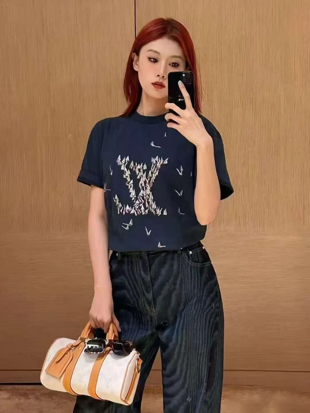 LuxluxHouse Best Quality Clothes T-shirt Louis Vuitton