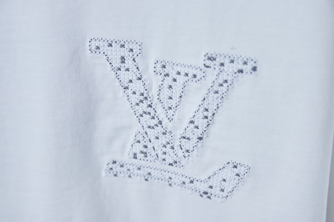 LuxluxHouse Best Quality Clothes T-shirt Louis Vuitton