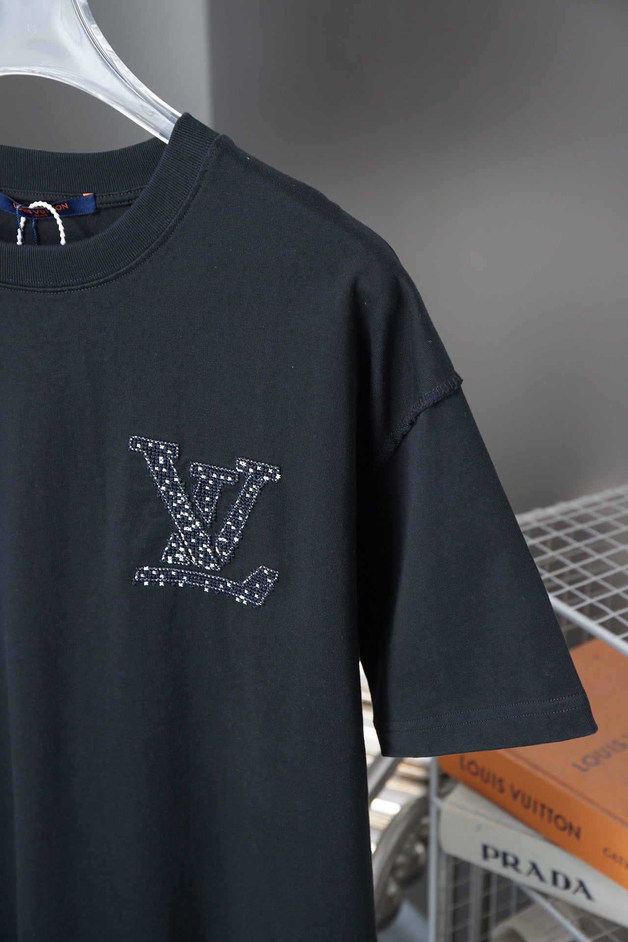 LuxluxHouse Best Quality Clothes T-shirt Louis Vuitton