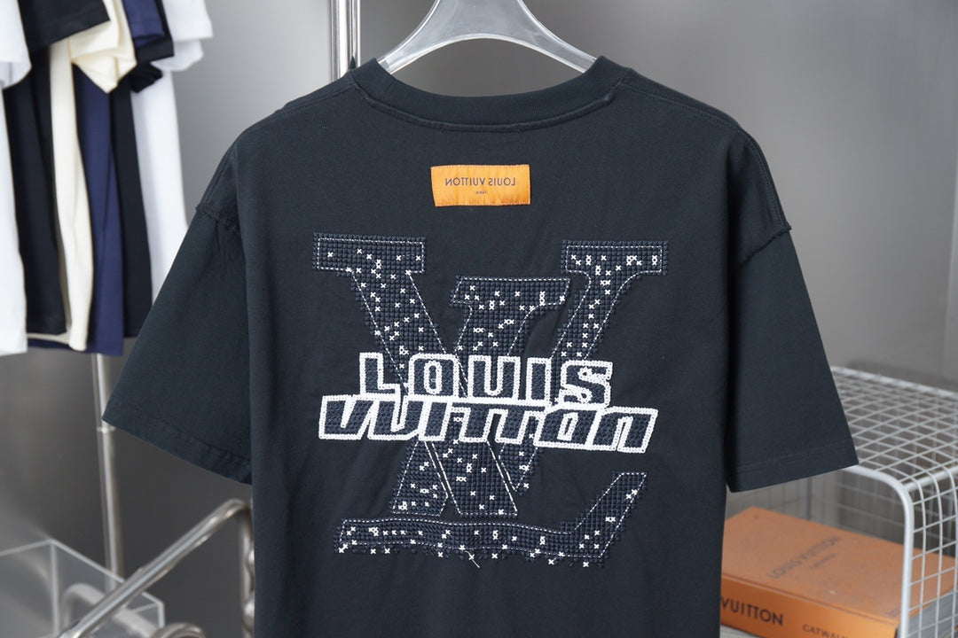LuxluxHouse Best Quality Clothes T-shirt Louis Vuitton