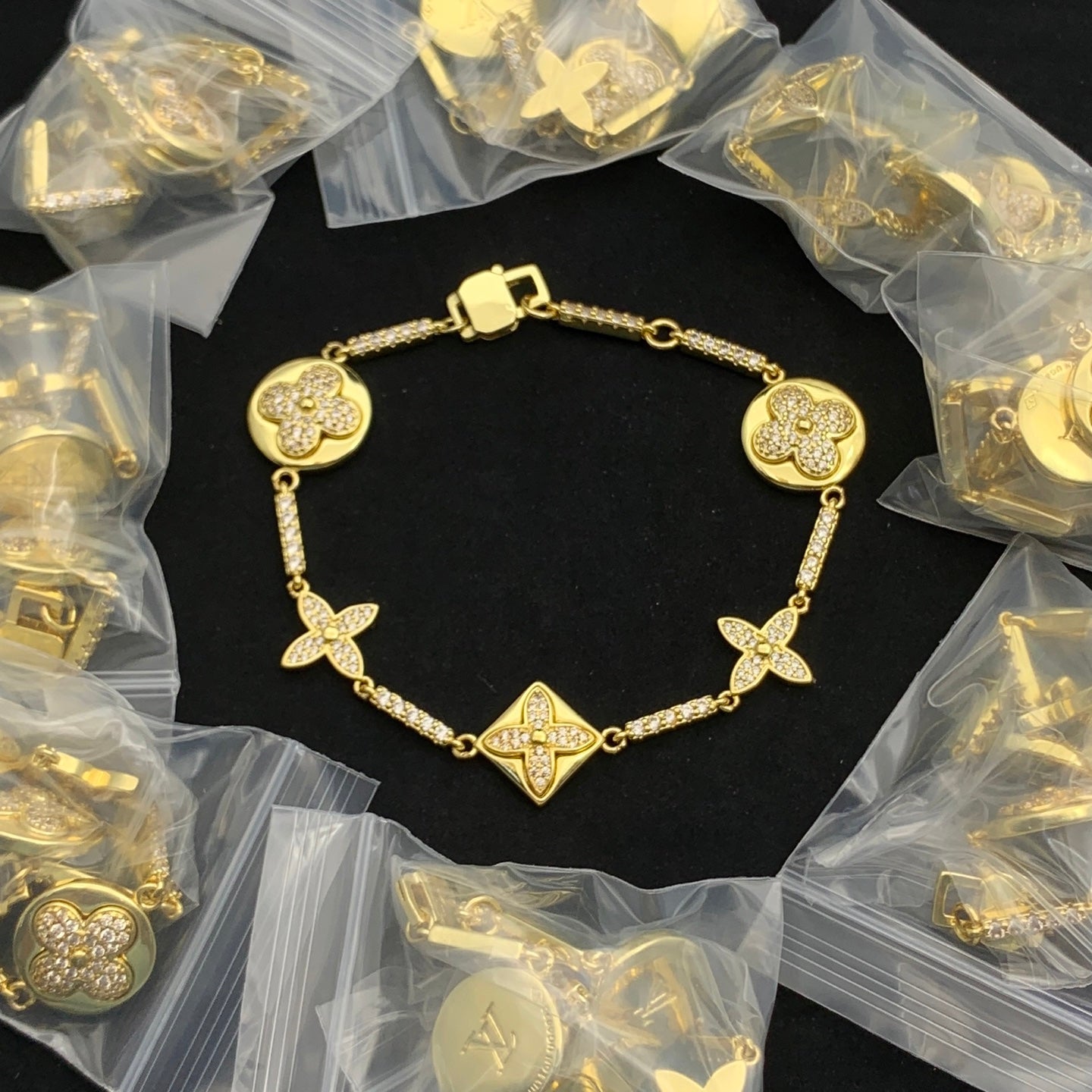 LuxluxHouse Low Price And High Quality Accessories Louis Vuitton