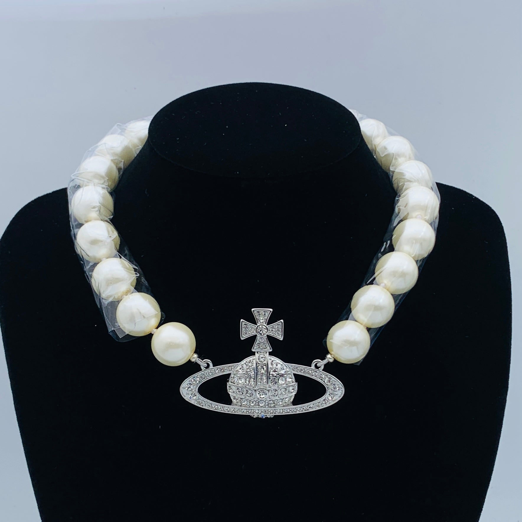 LuxluxHouse Low Price And High Quality Accessories Vivienne Westwood