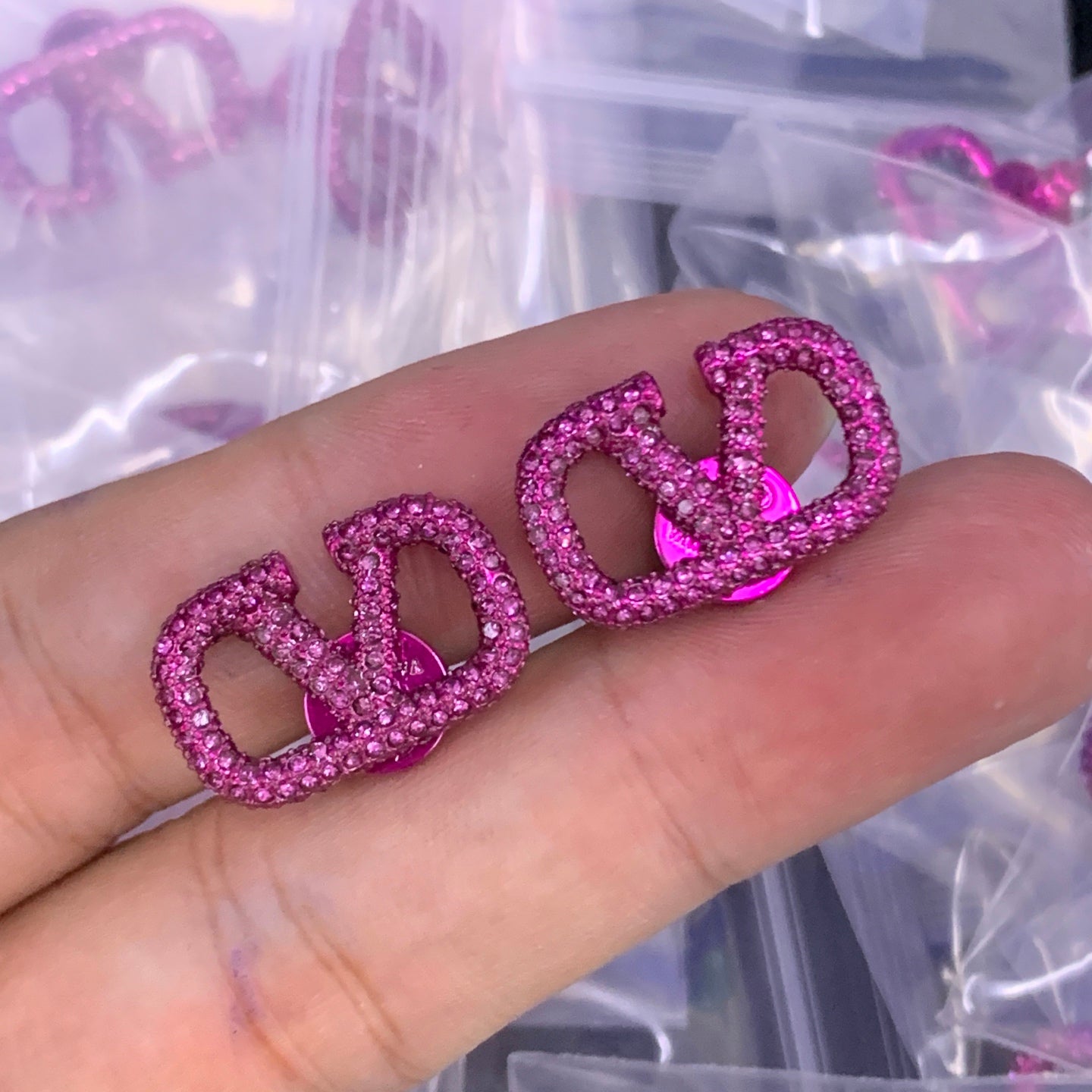 LuxluxHouse Low Price And High Quality Accessories Valentino