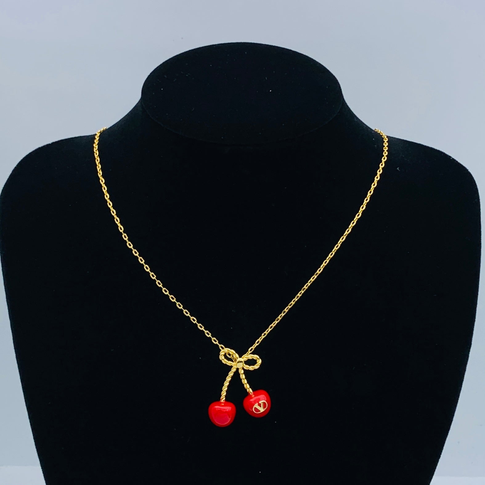 LuxluxHouse Low Price And High Quality Accessories Valentino