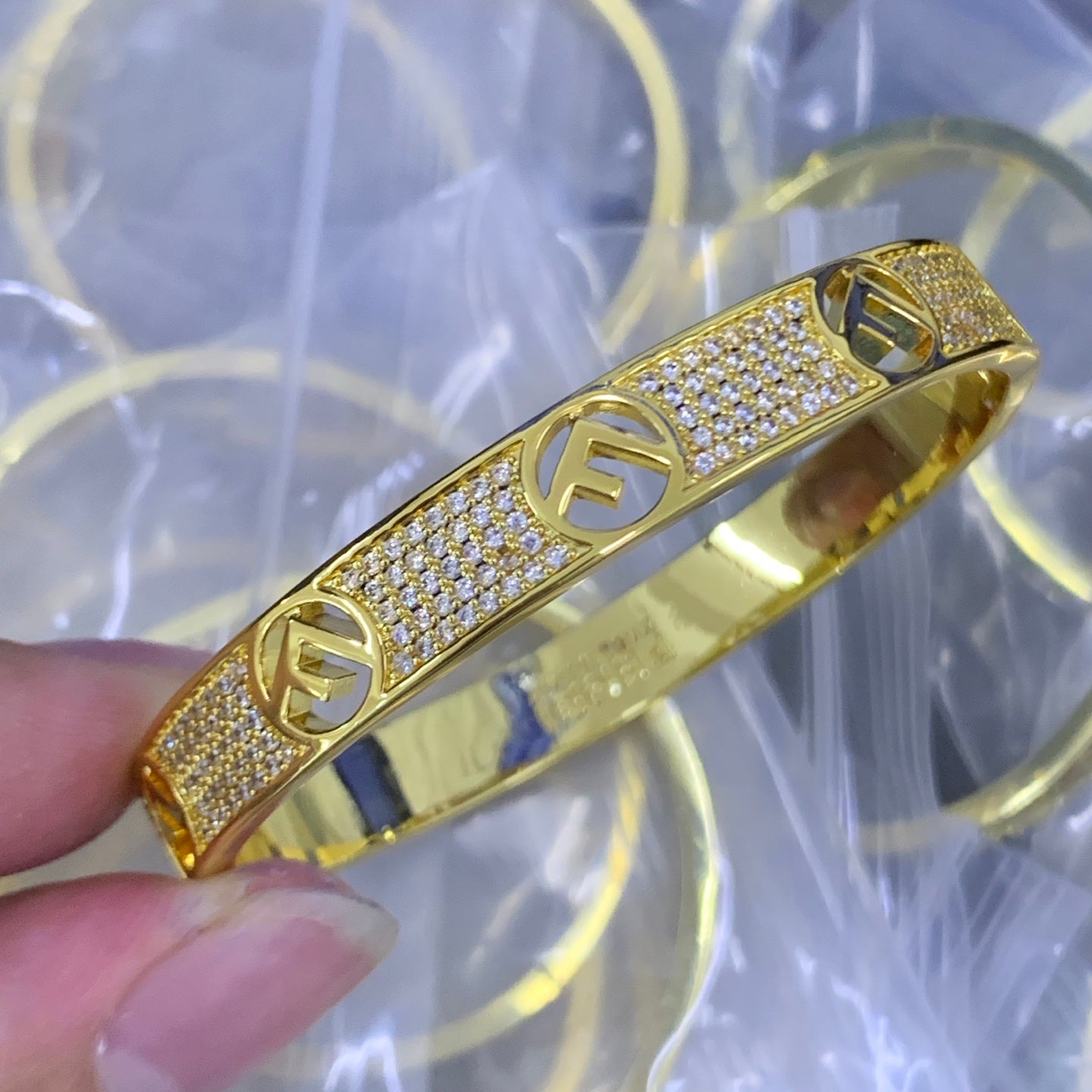 LuxluxHouse Low Price And High Quality Accessories Fendi