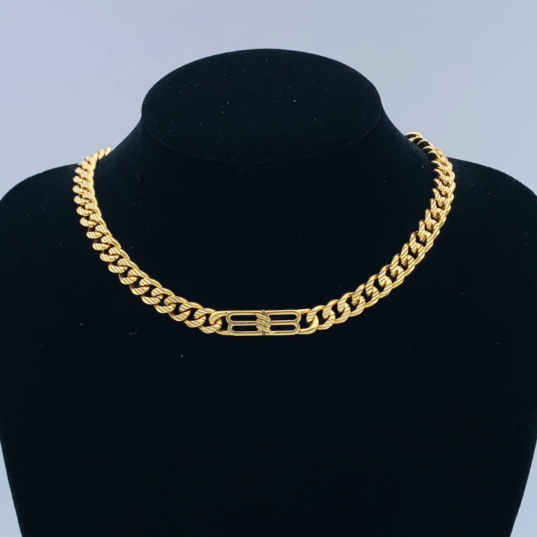 LuxluxHouse Low Price And High Quality Accessories Balenciaga