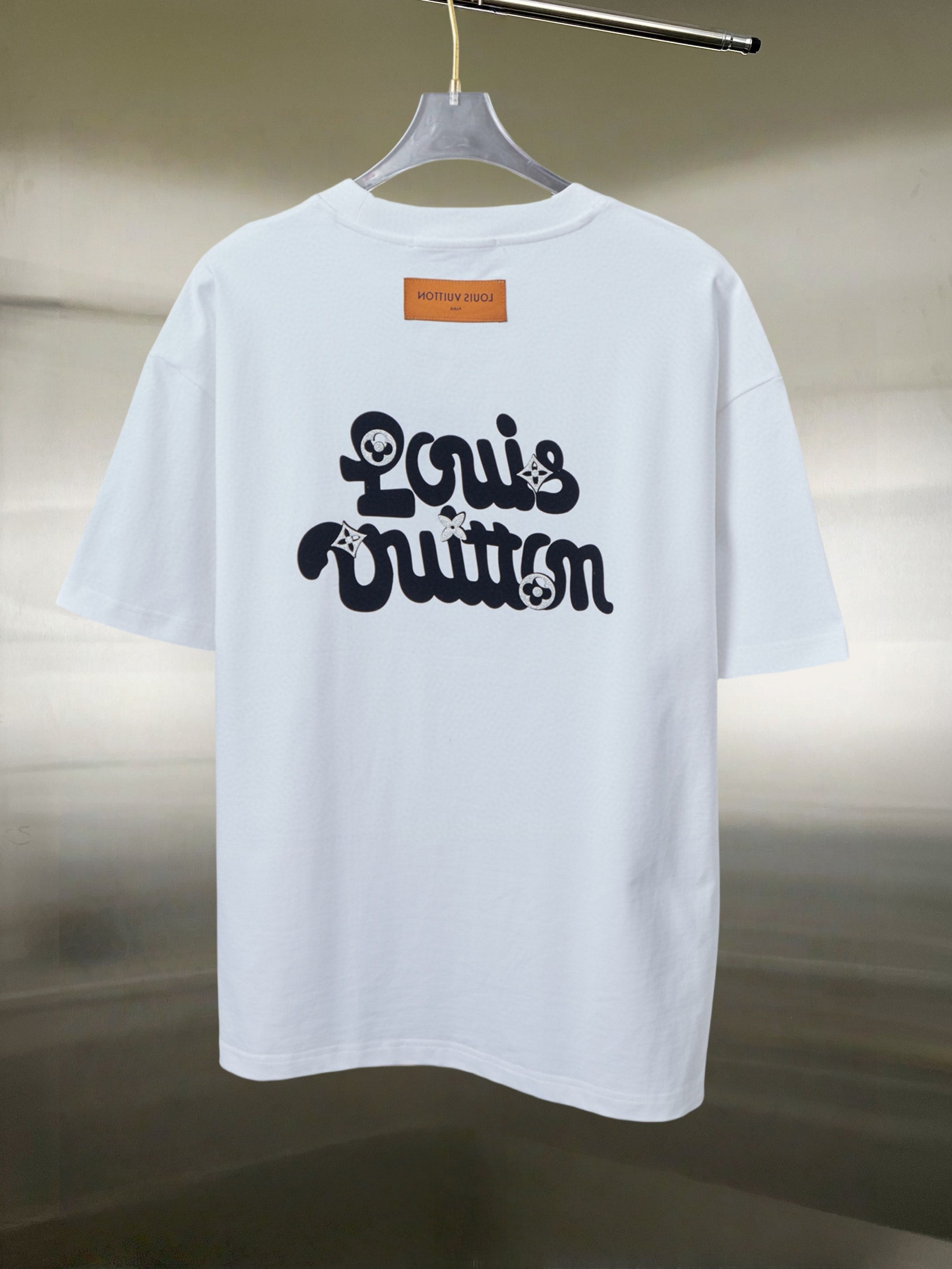 LuxluxHouse Best Quality Clothes T-shirt Louis Vuitton