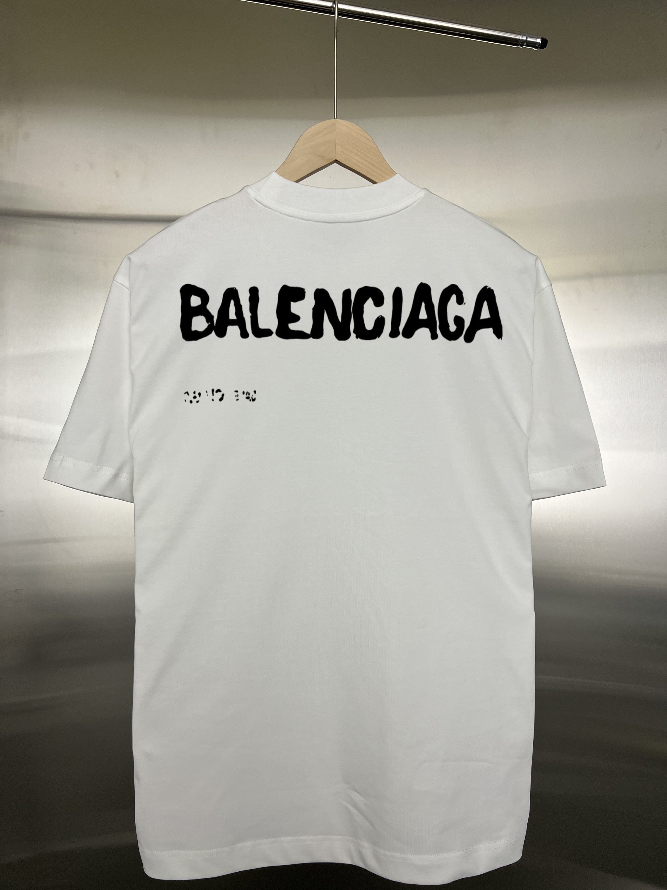 LuxluxHouse Best Quality Clothes Balenciaga T-shirt