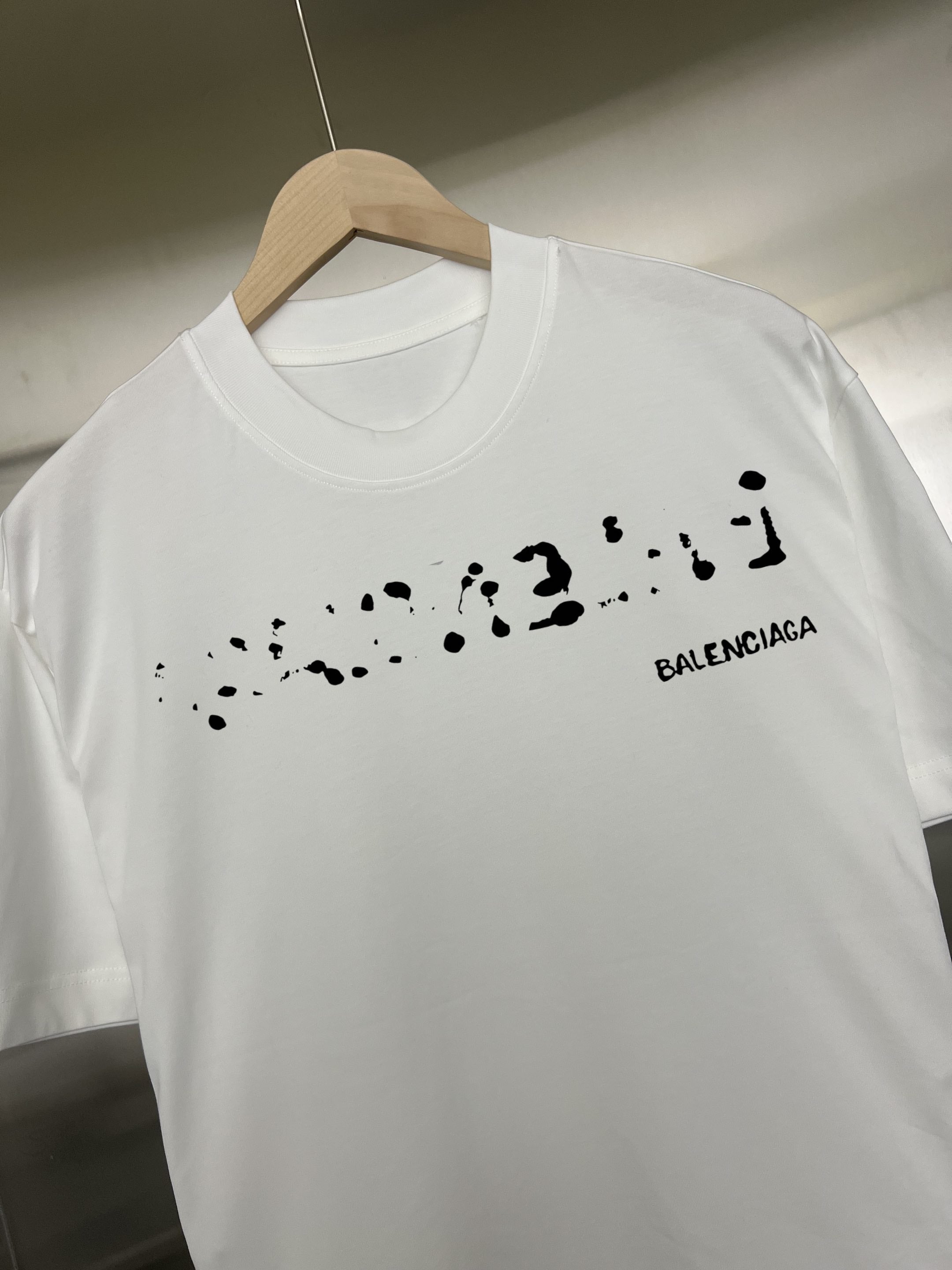 LuxluxHouse Best Quality Clothes Balenciaga T-shirt