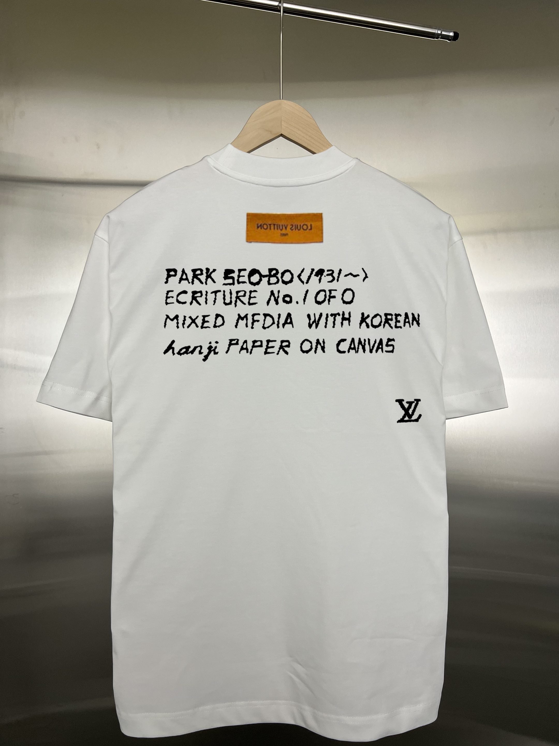 LuxluxHouse Best Quality Clothes T-shirt Louis Vuitton